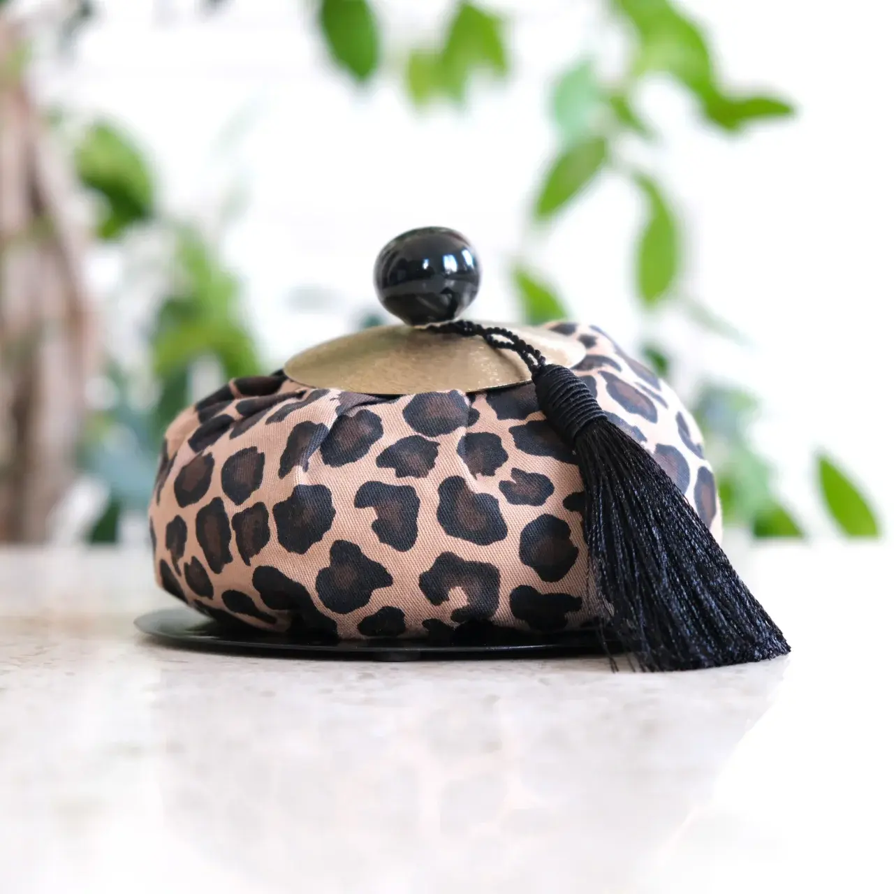 AUTOUR DU PARFUM