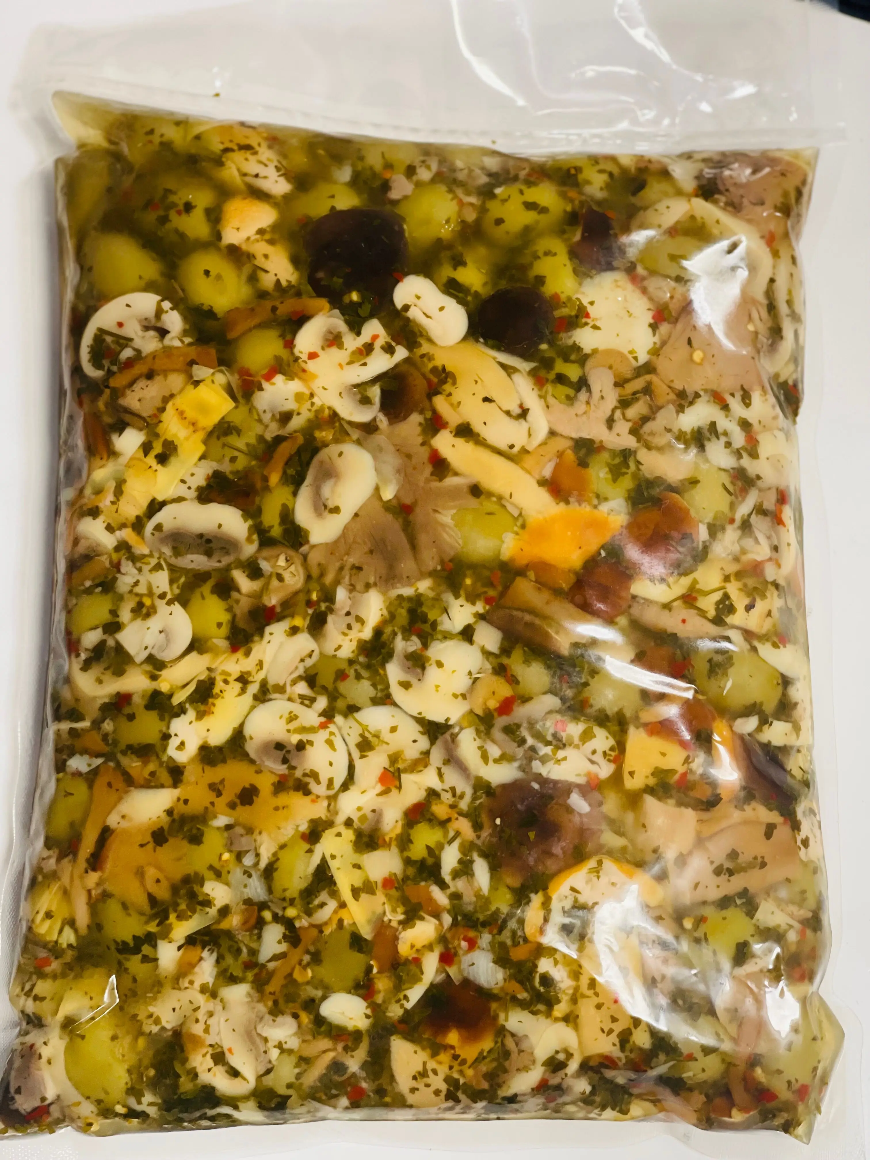 Entkernte Capricciosa-Oliven (GROSSE MENGE).