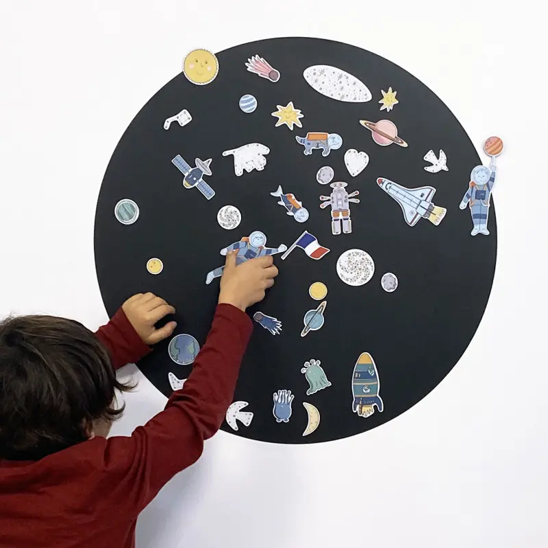 Round Black Magnetic Board - Magnetic wall decoration for children, no drilling required & modular