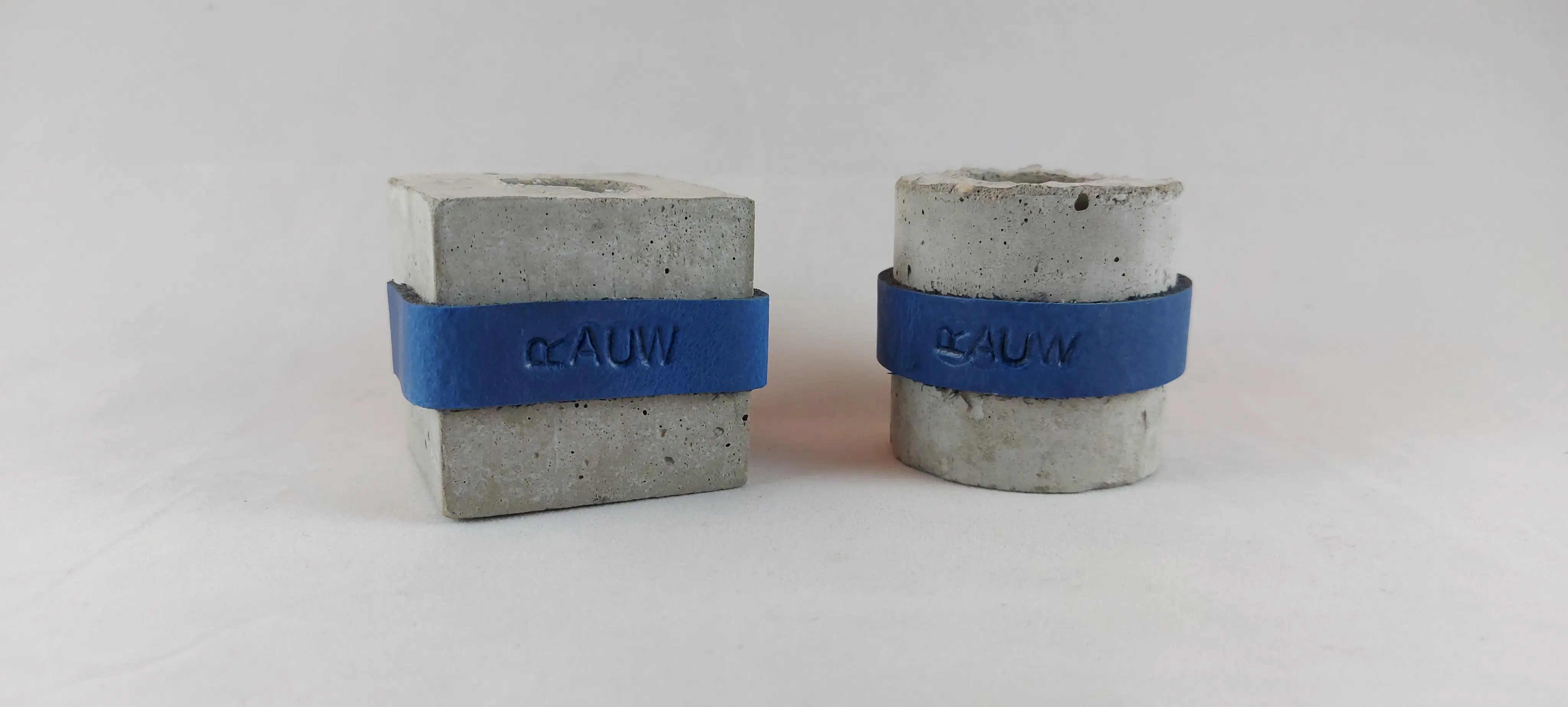 Rohbeton-Design-Kerzenhalter-Set – Blau