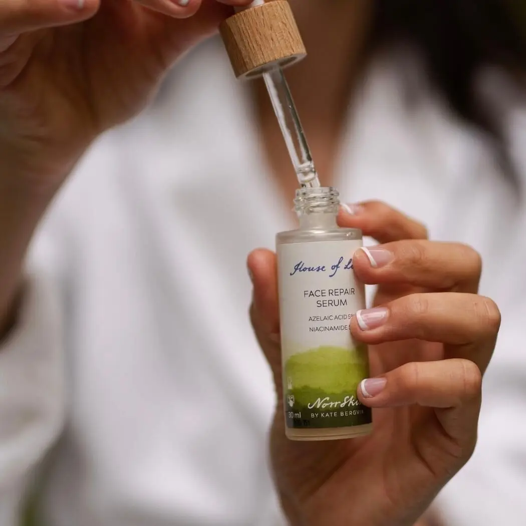 Skin Repair Niacinamid 5 % & Azelainsäure 5 % Serum – Bestseller in Schweden