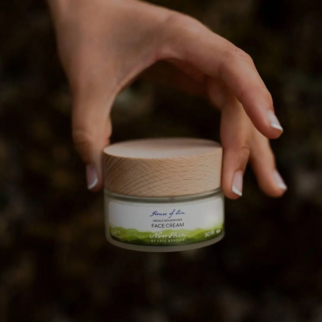 Bio-Hautpflege - Anti-Aging - Natürliche und vegane Gesichtscreme für empfindliche Haut - Feuchtigkeitscreme zur Linderung von Ekzemen.