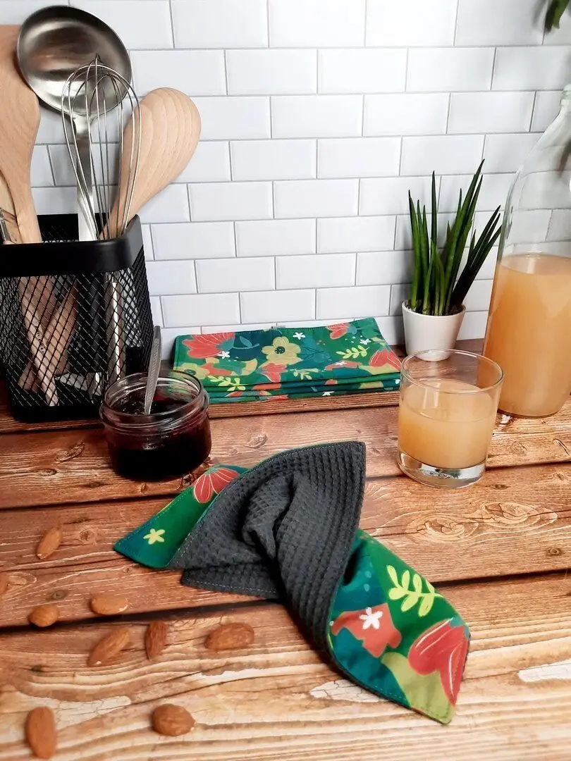 Set of 5 washable and reusable organic cloth towels