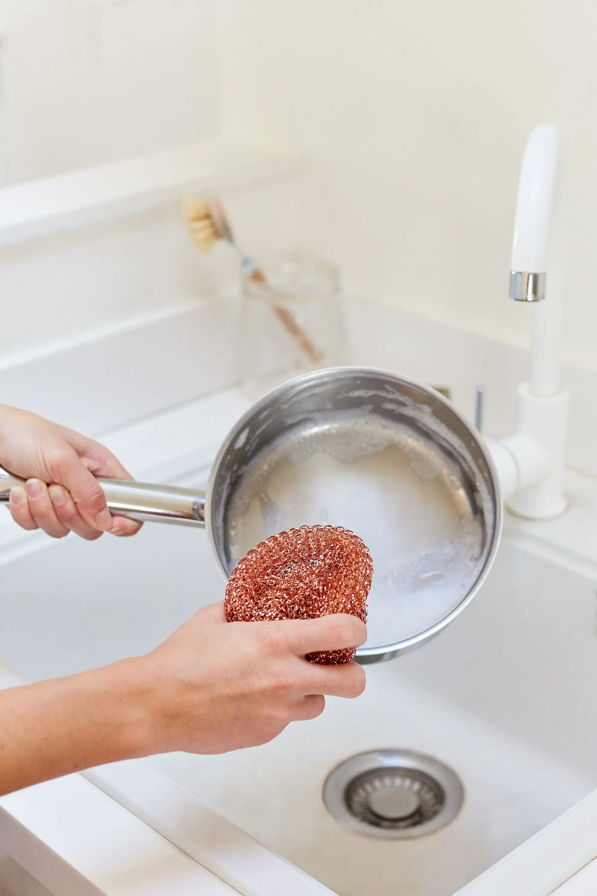 Copper scraper sponge