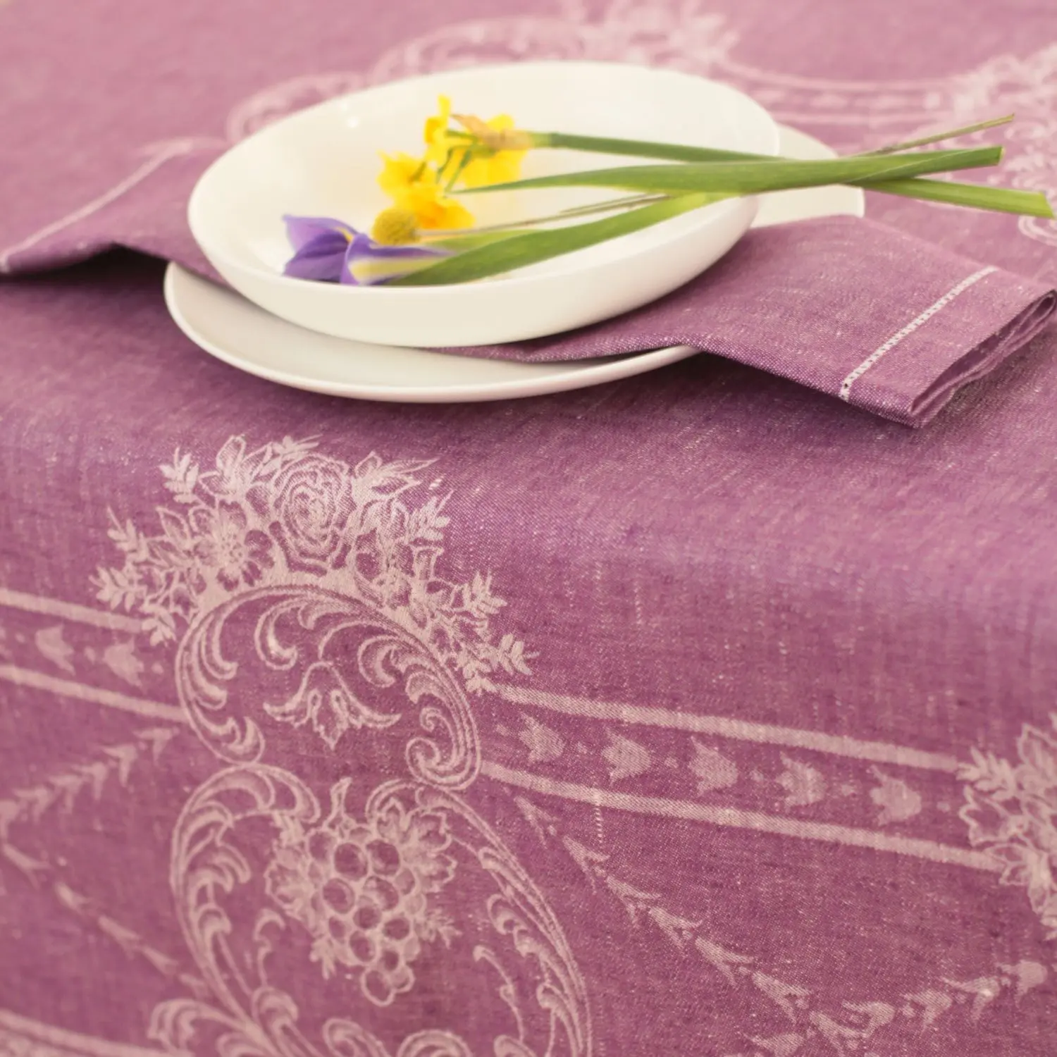French melody - meadow violet - 170 x 250cm