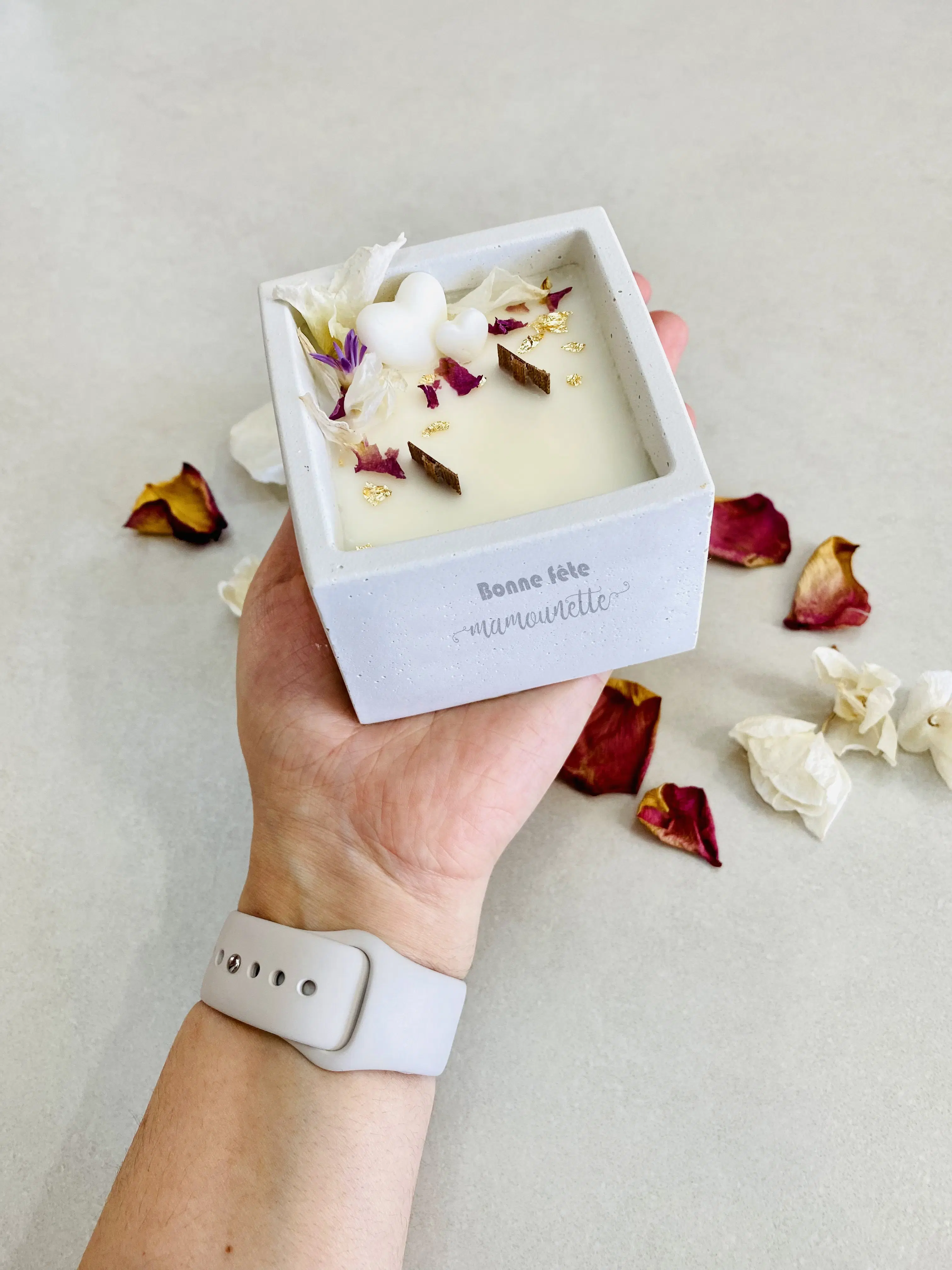 Scented Flowery Soy Candle, Happy Mother's Day, White