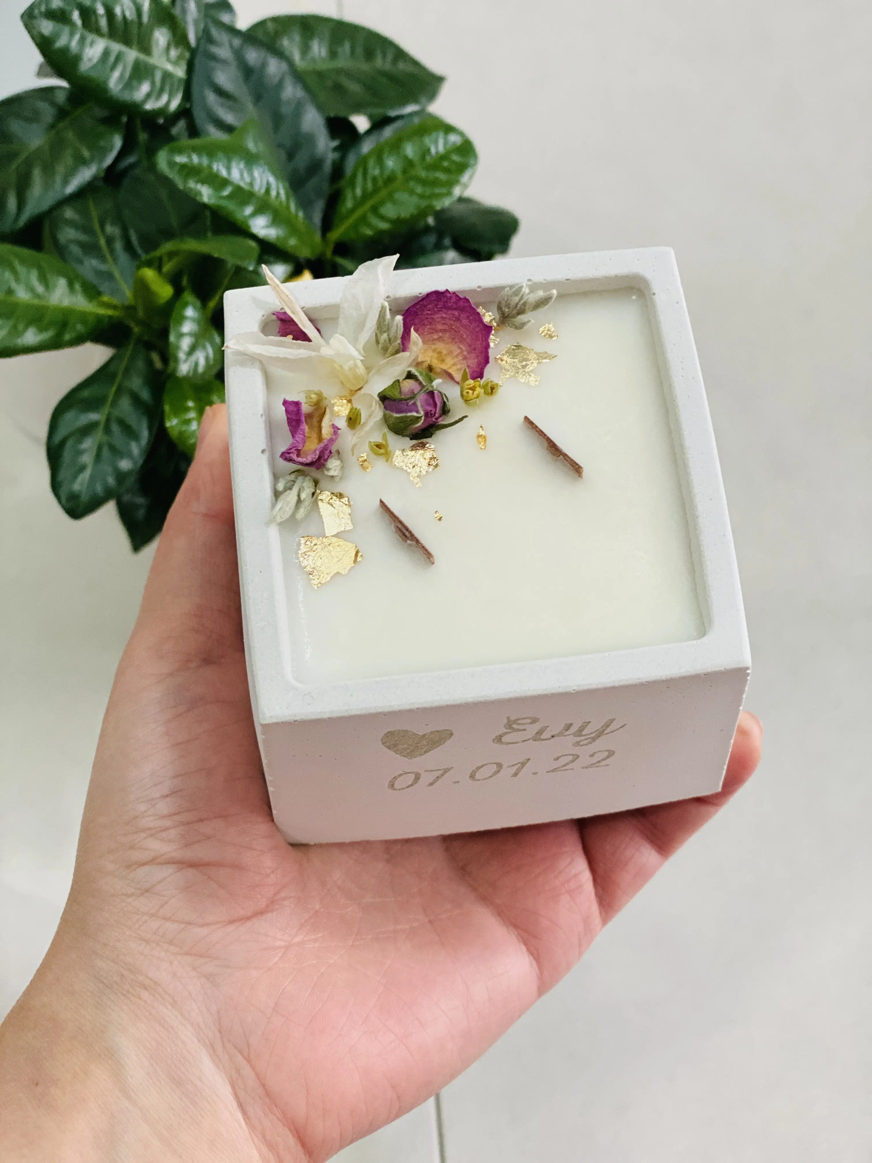 Bougie Soja Fleurie Parfumée, Bonne fête maman, Blanche