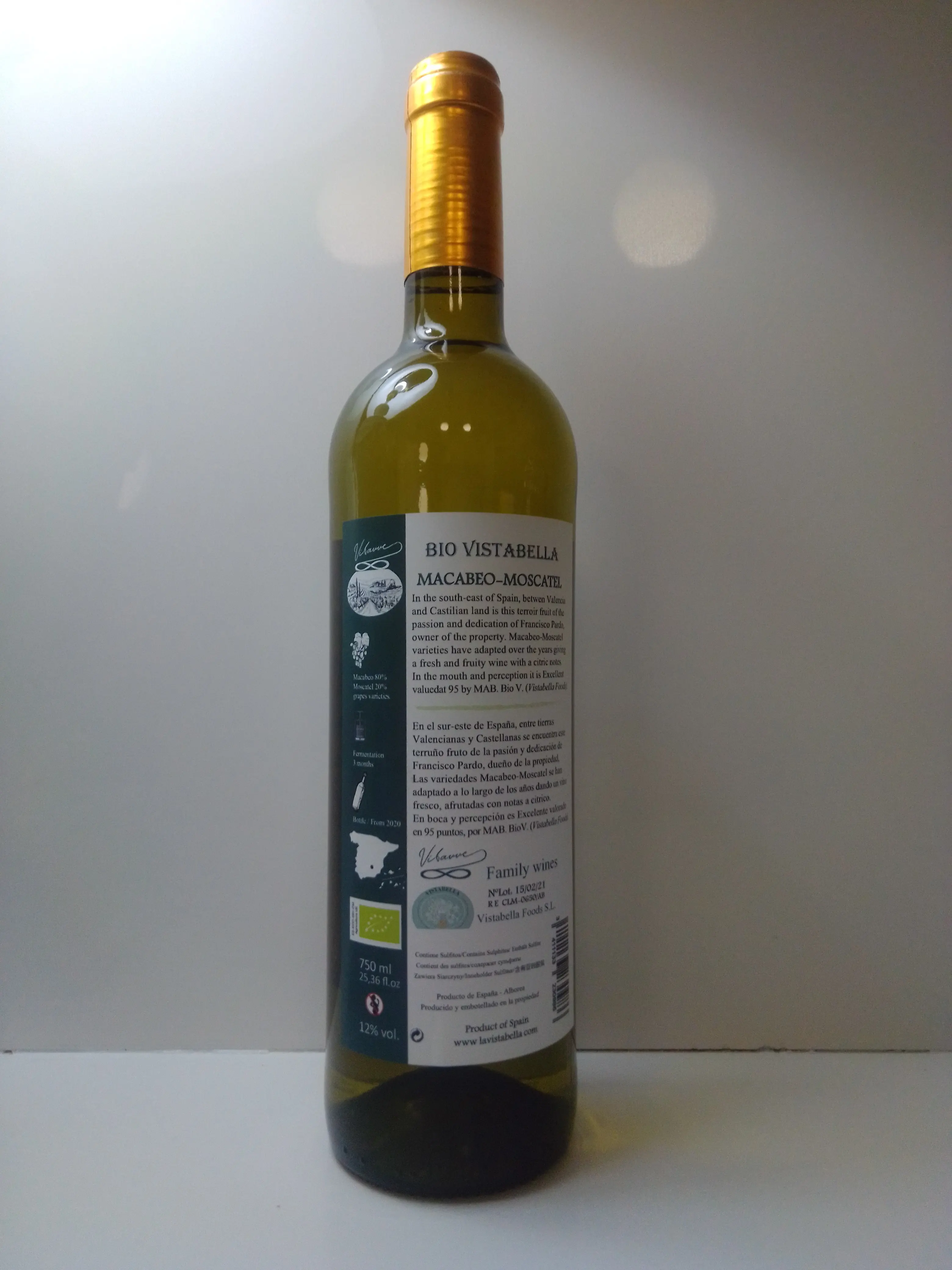 Fruity white wine - BIO - Viura & Moscatel grapes - 750 ml