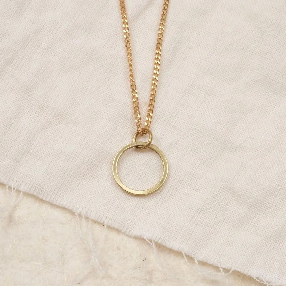 Halskette Messing Schmuck, Nachhaltig, Gold - Circle