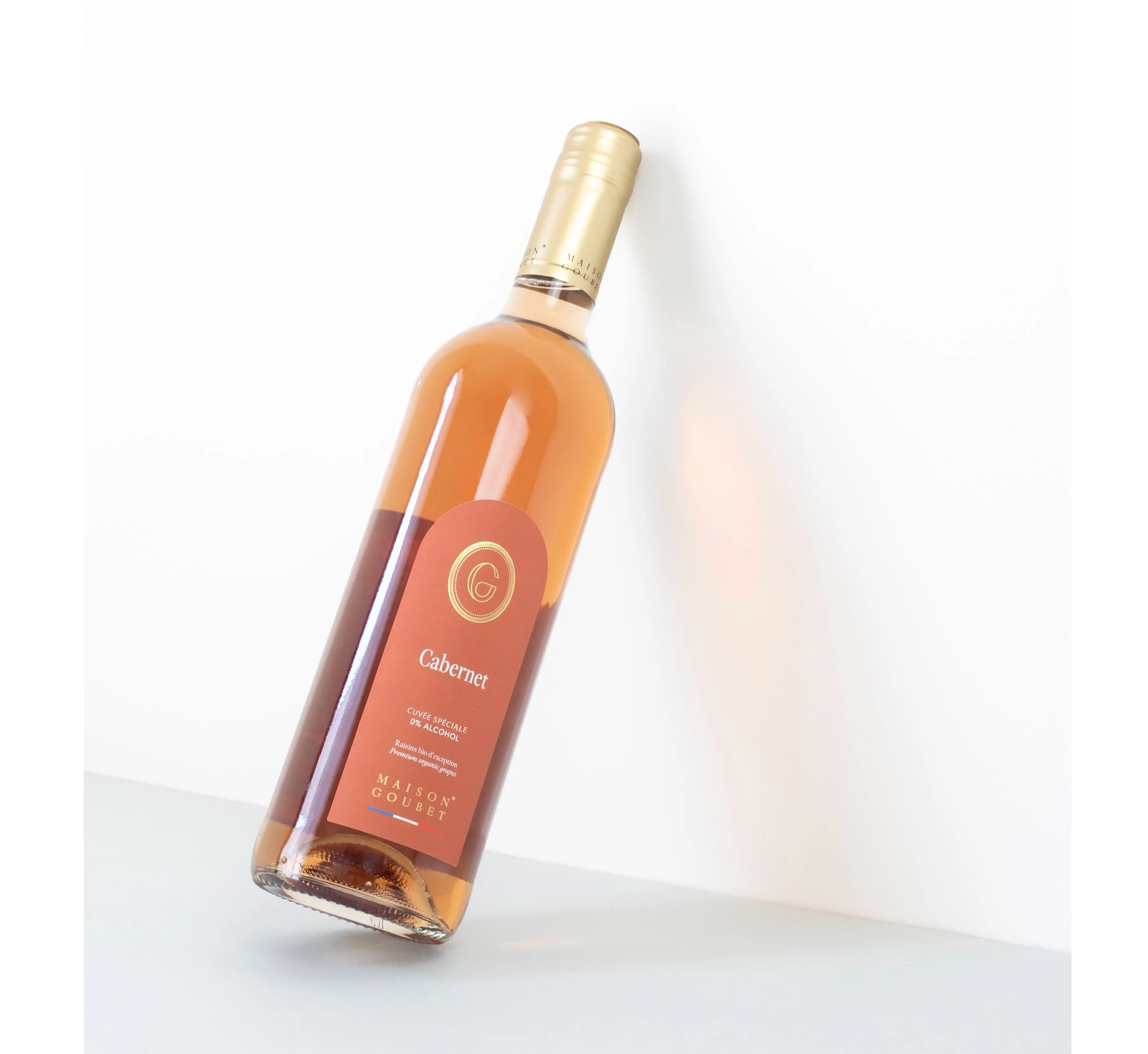 Organic & alcohol-free cuvée • Cabernet-Sauvignon grape variety 750ml