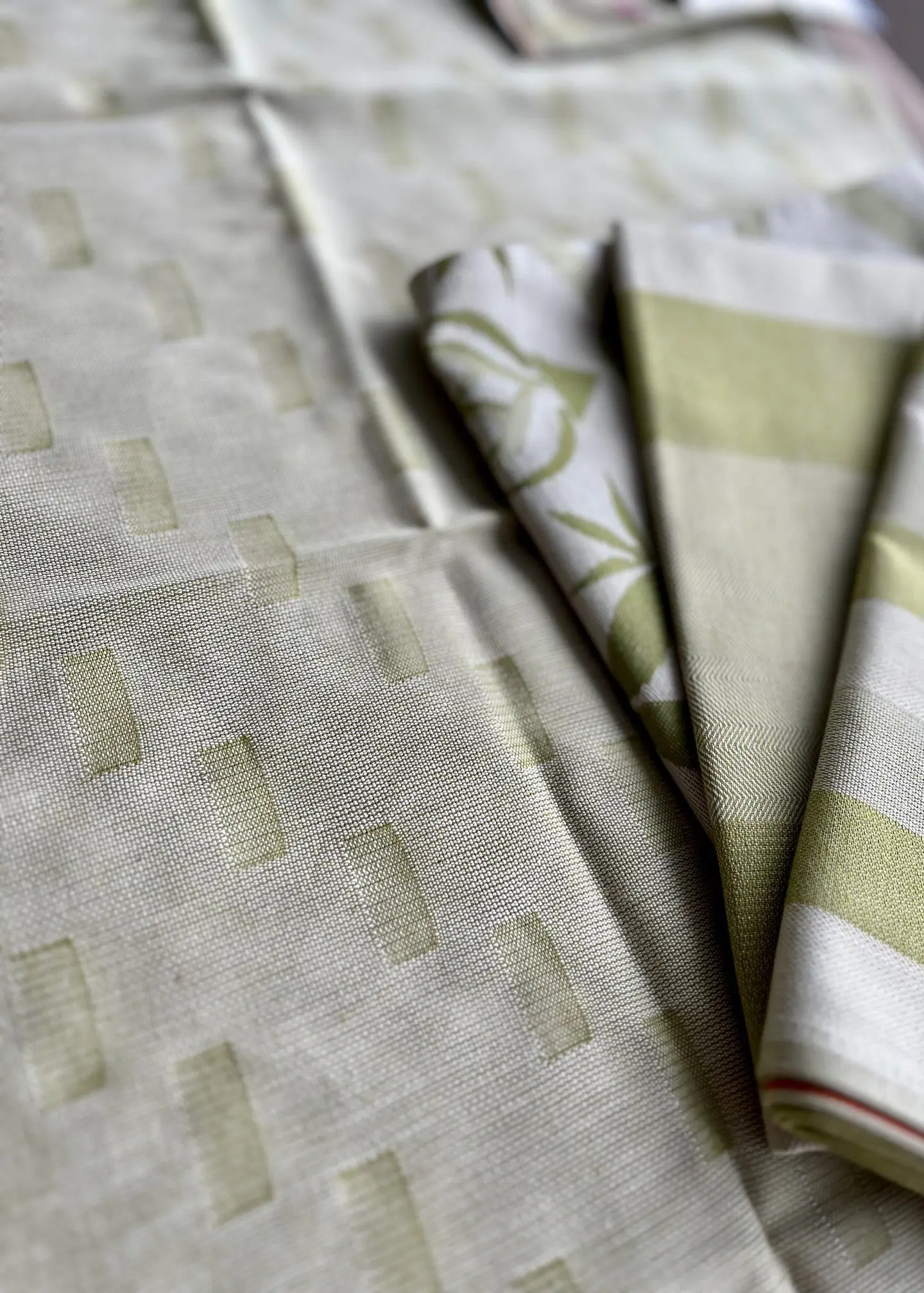 Torchon MILLE-FEUILLES - COULEUR - 100% coton