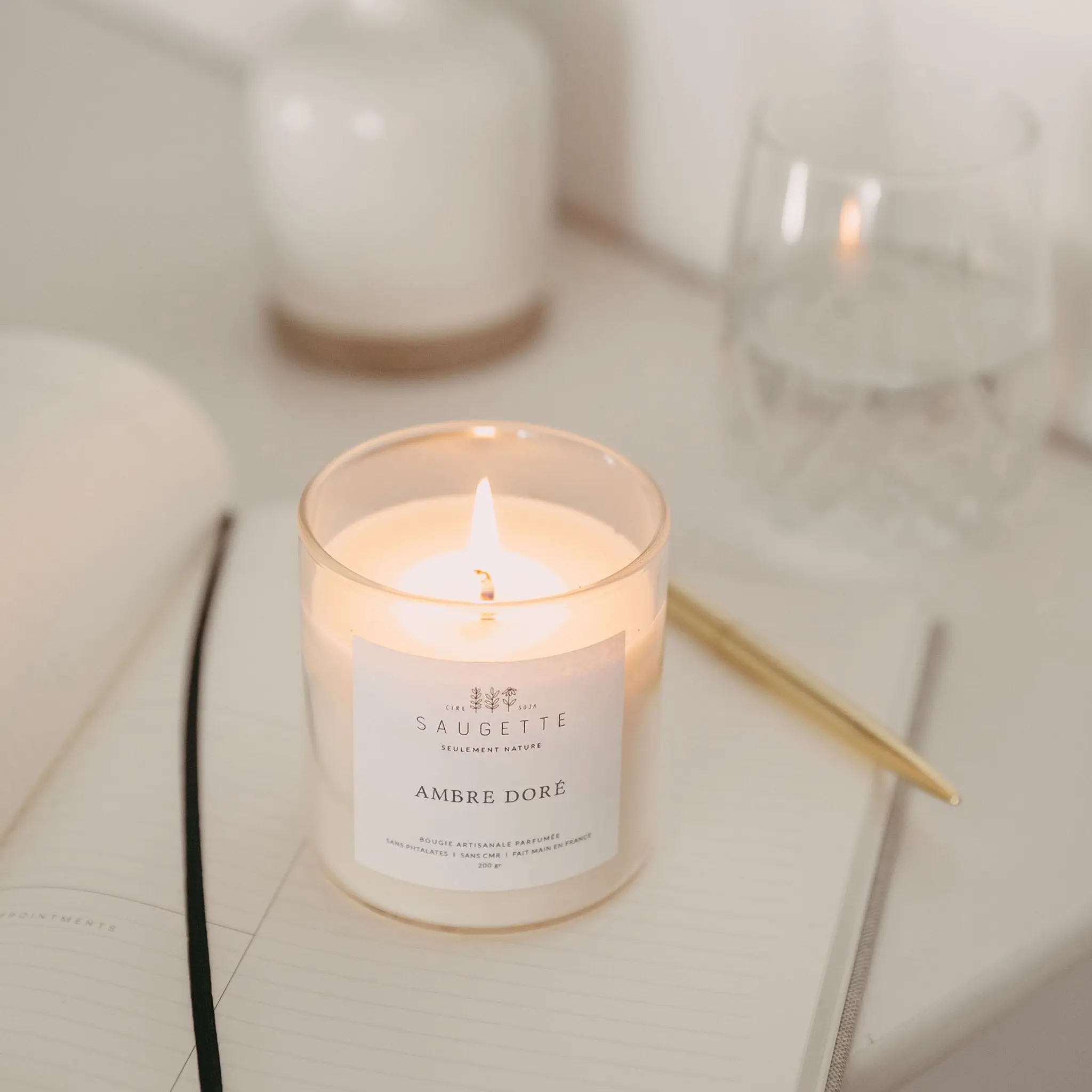 Golden amber - Handmade candle scented with natural soy wax