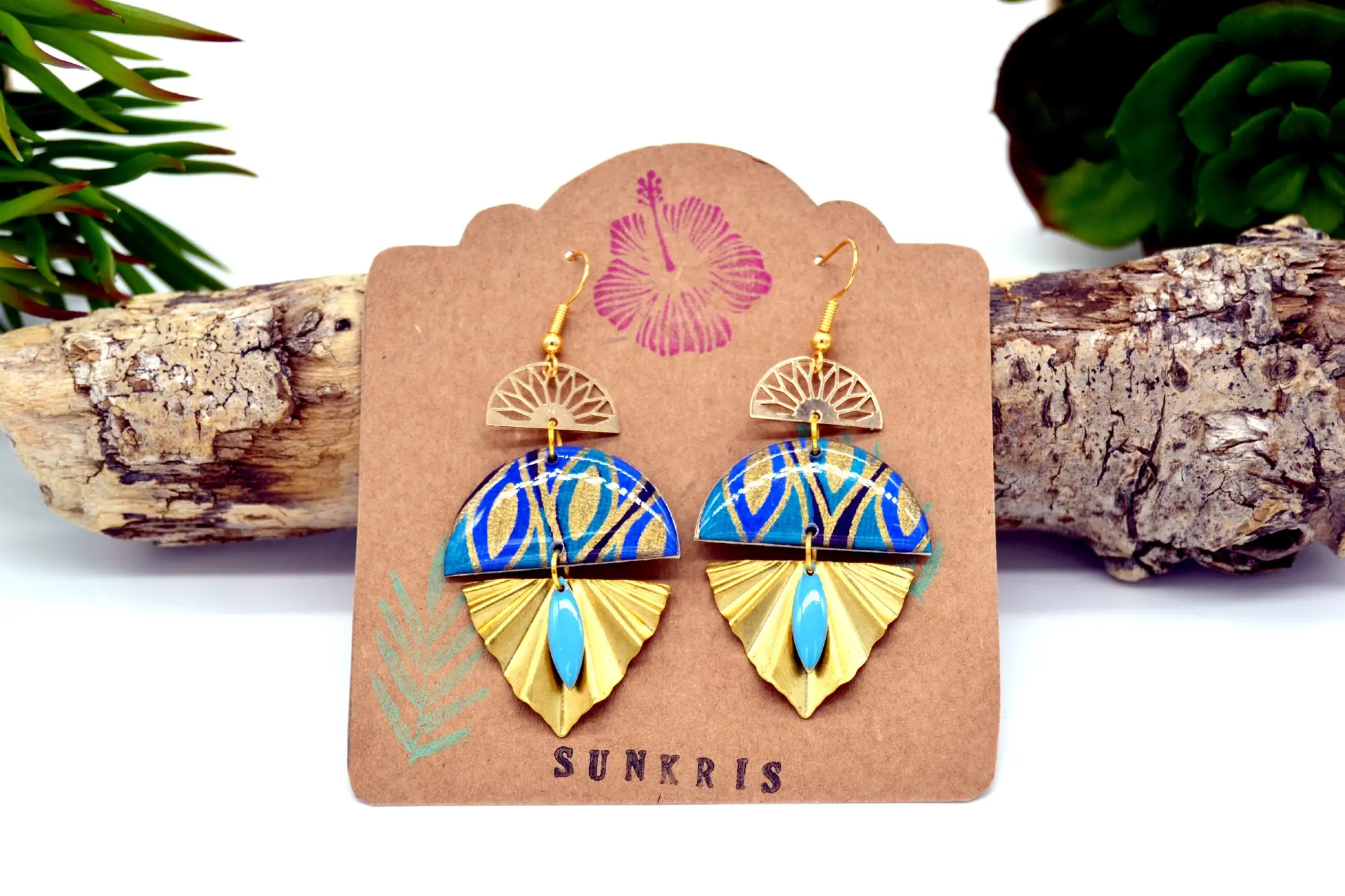 half-circle earrings Blue resin Bombay Indian paper and golden triangle metal