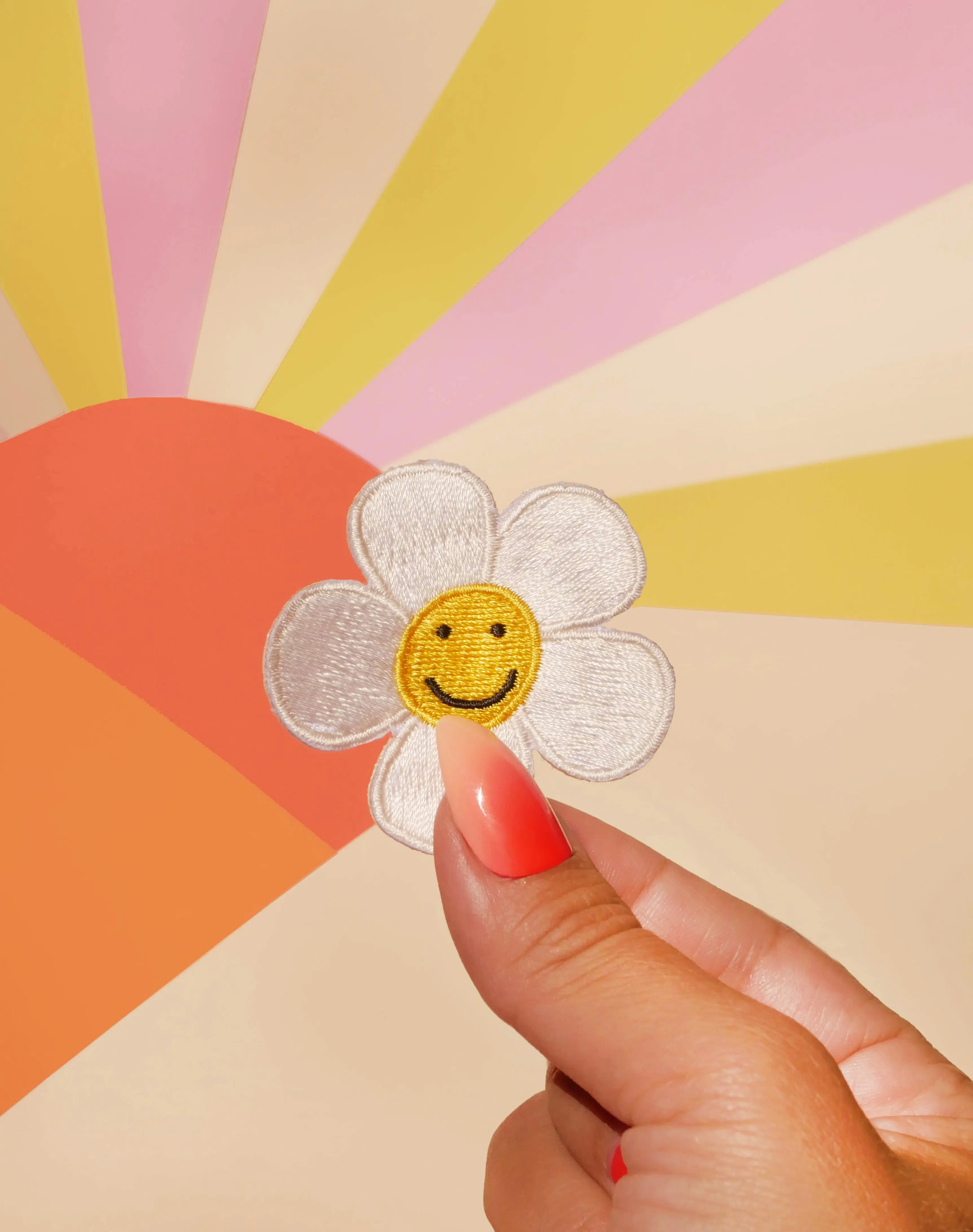 Daisy iron-on patch