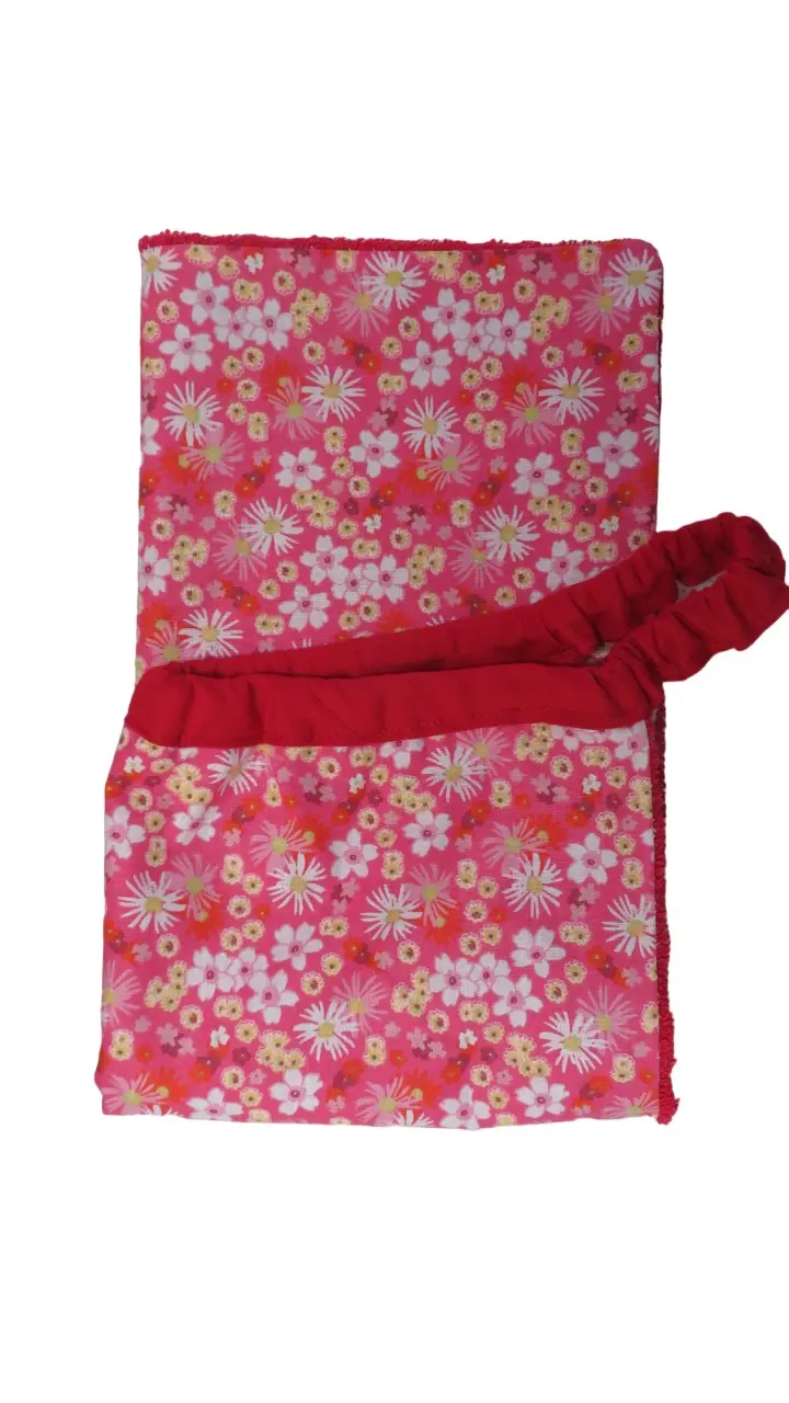 Adult elastic towel yellow and white flowers on a pink background