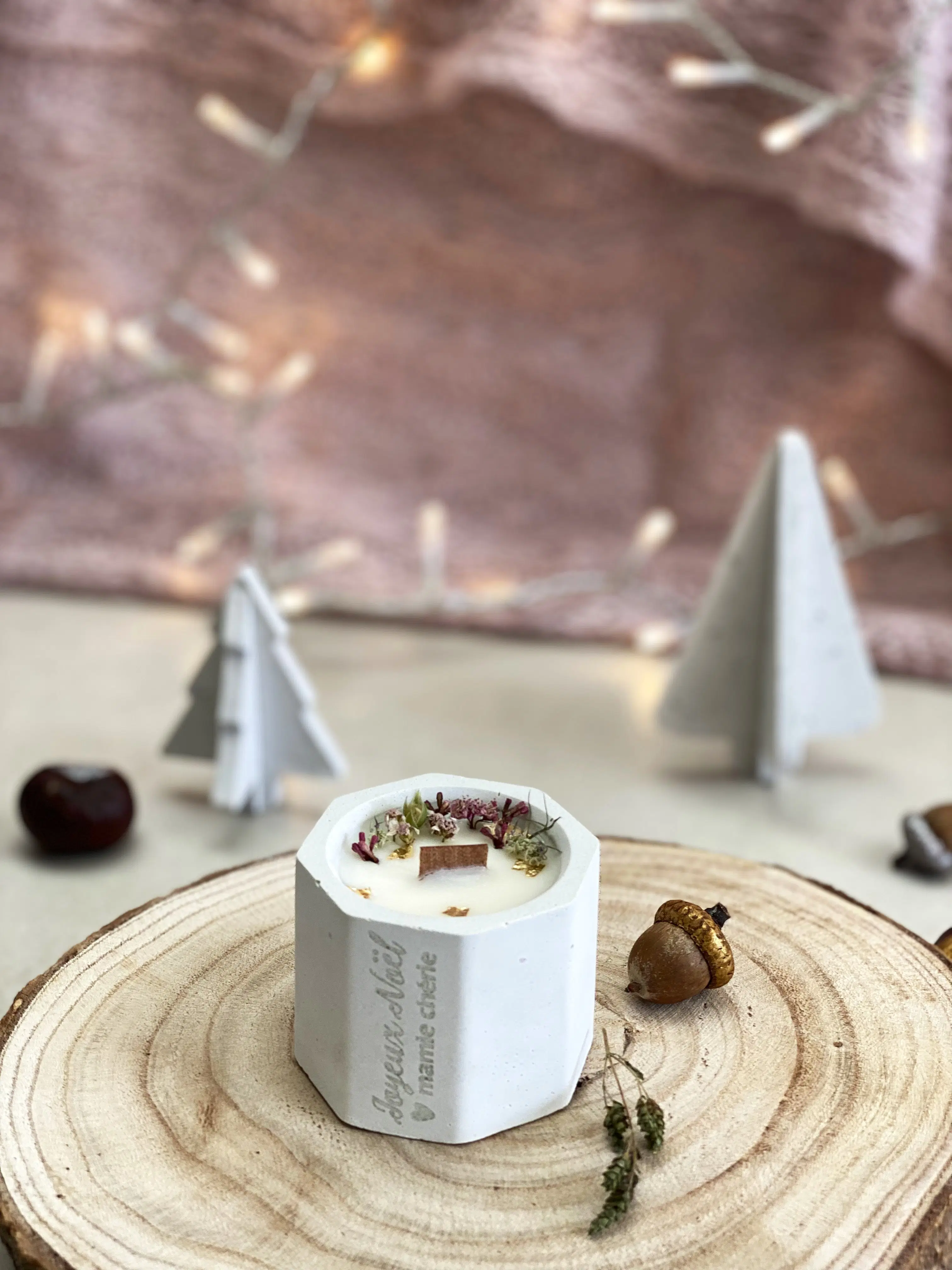 Floral Soy Candle with Golden Leaves | Grandmother Grandma Gift | Merry Christmas