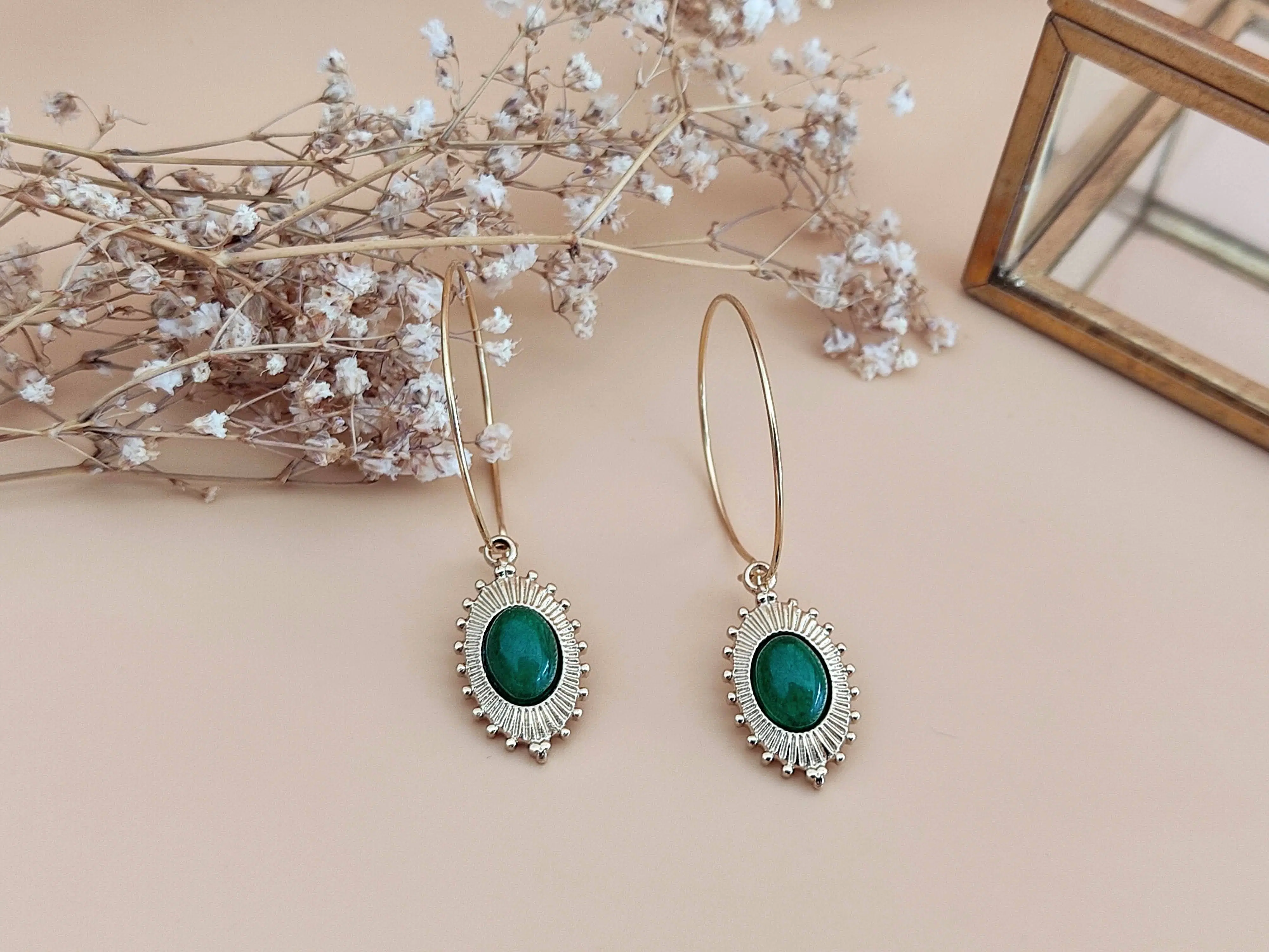 La Passionnée green agate hoop earrings