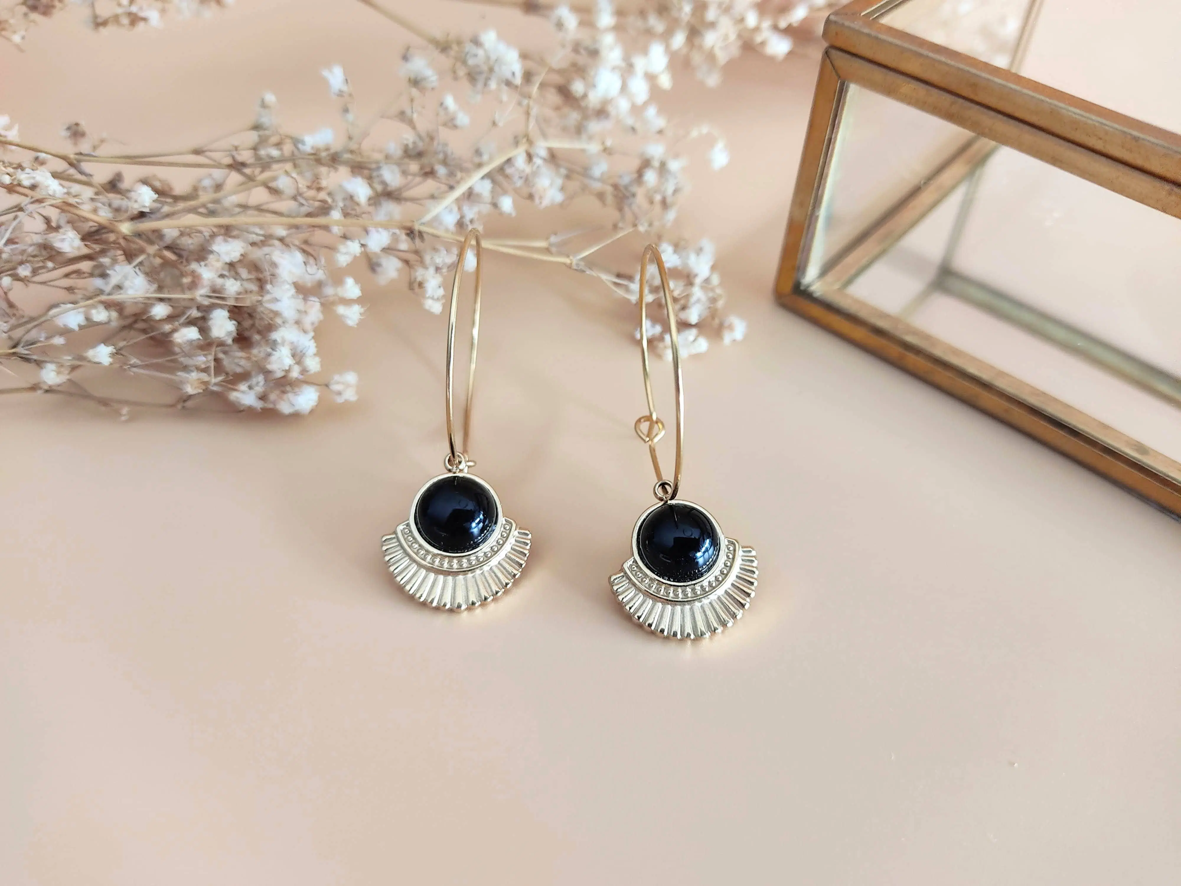 The heroic black agate hoop earrings