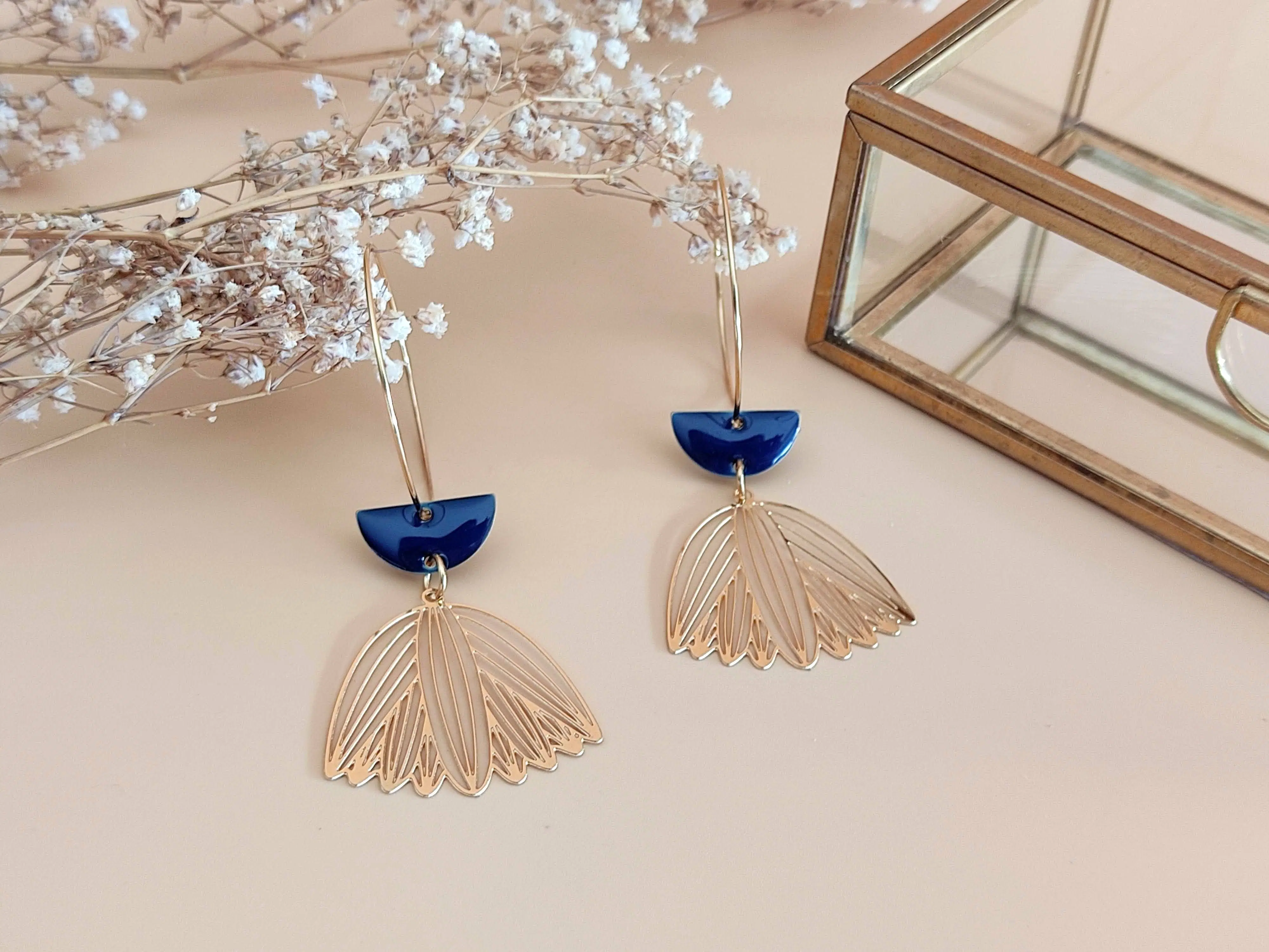 La Malicieux navy half-moon hoop earrings
