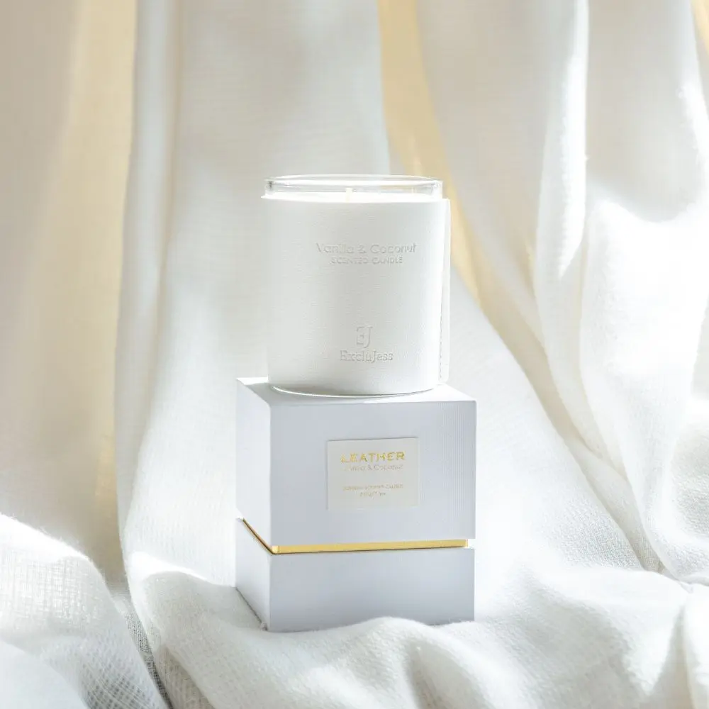 vela perfumada de cuero blanco batida vainilla coco