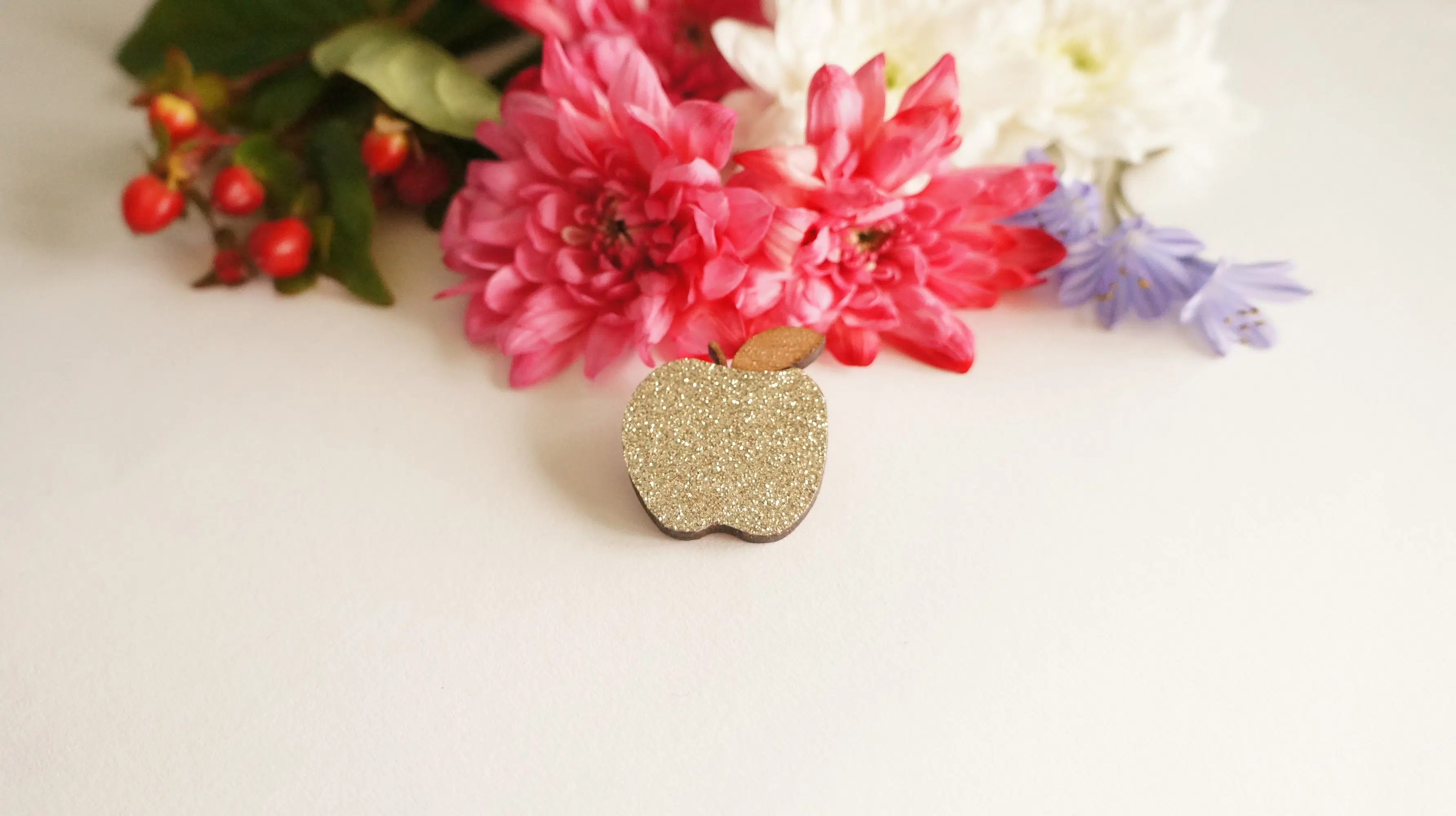 apple brooch