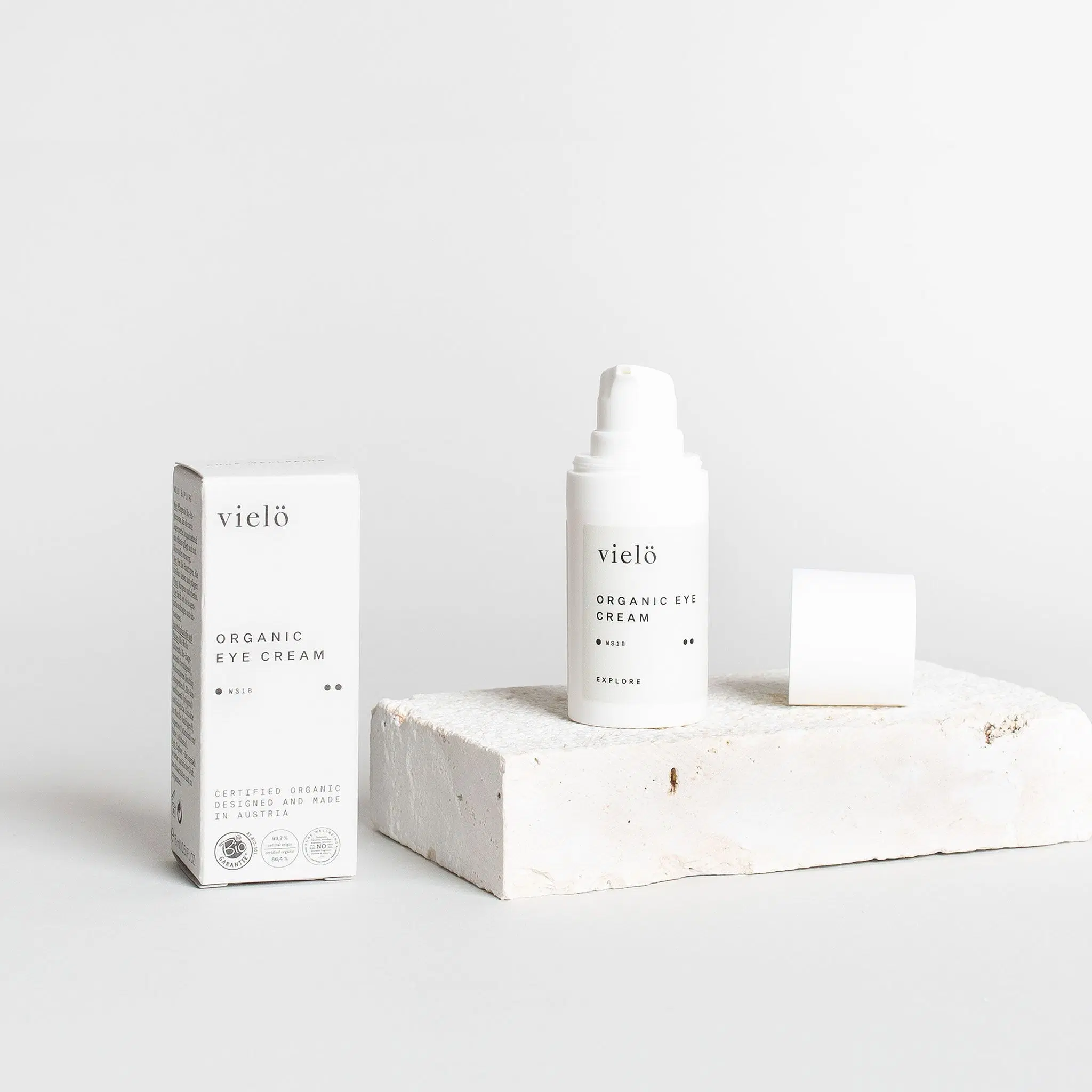Crème contour des yeux revitalisante à l'acide hyaluronique bio