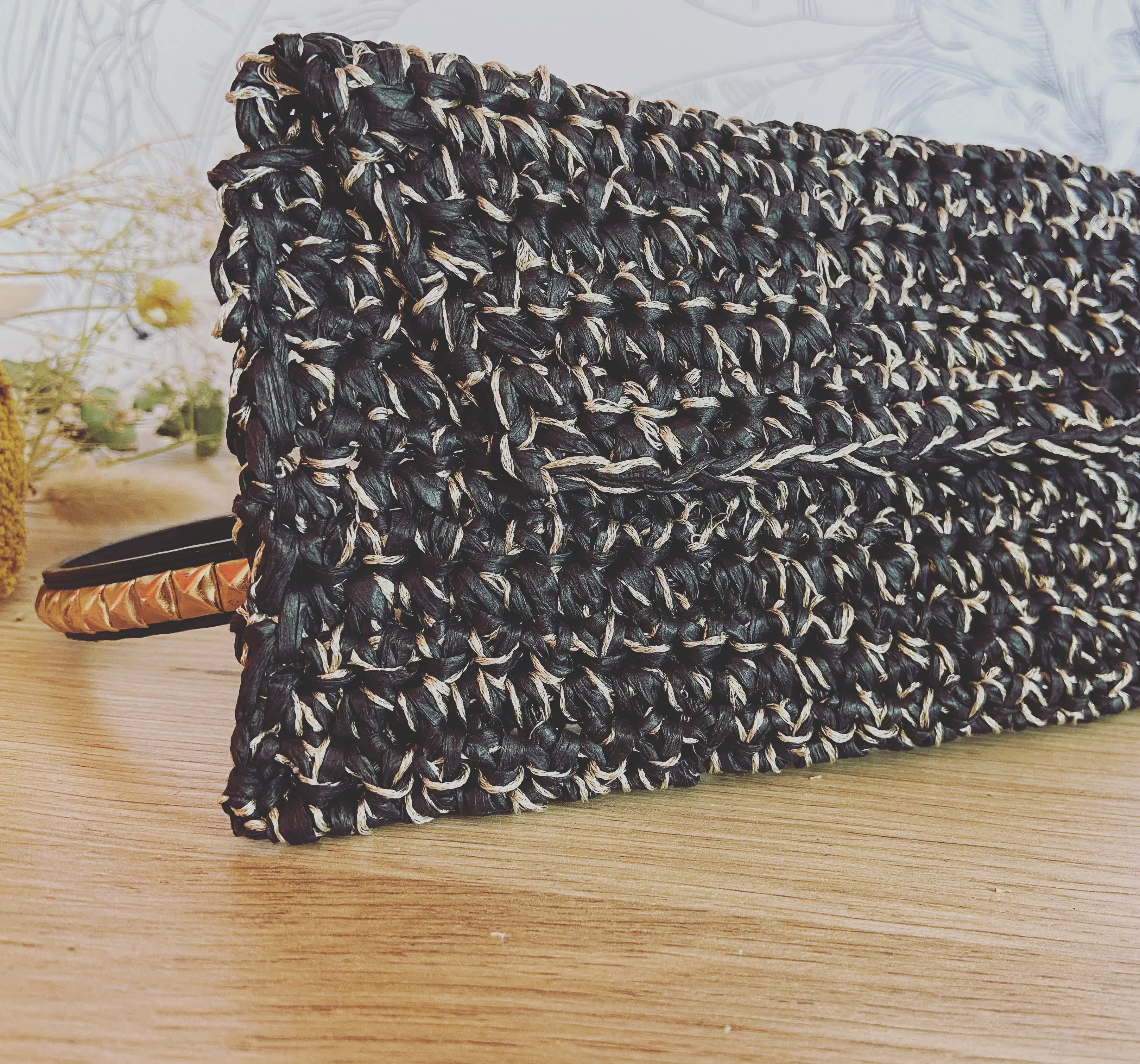 Women's black and gold raffia banana bag-Phone pouch for the holidays