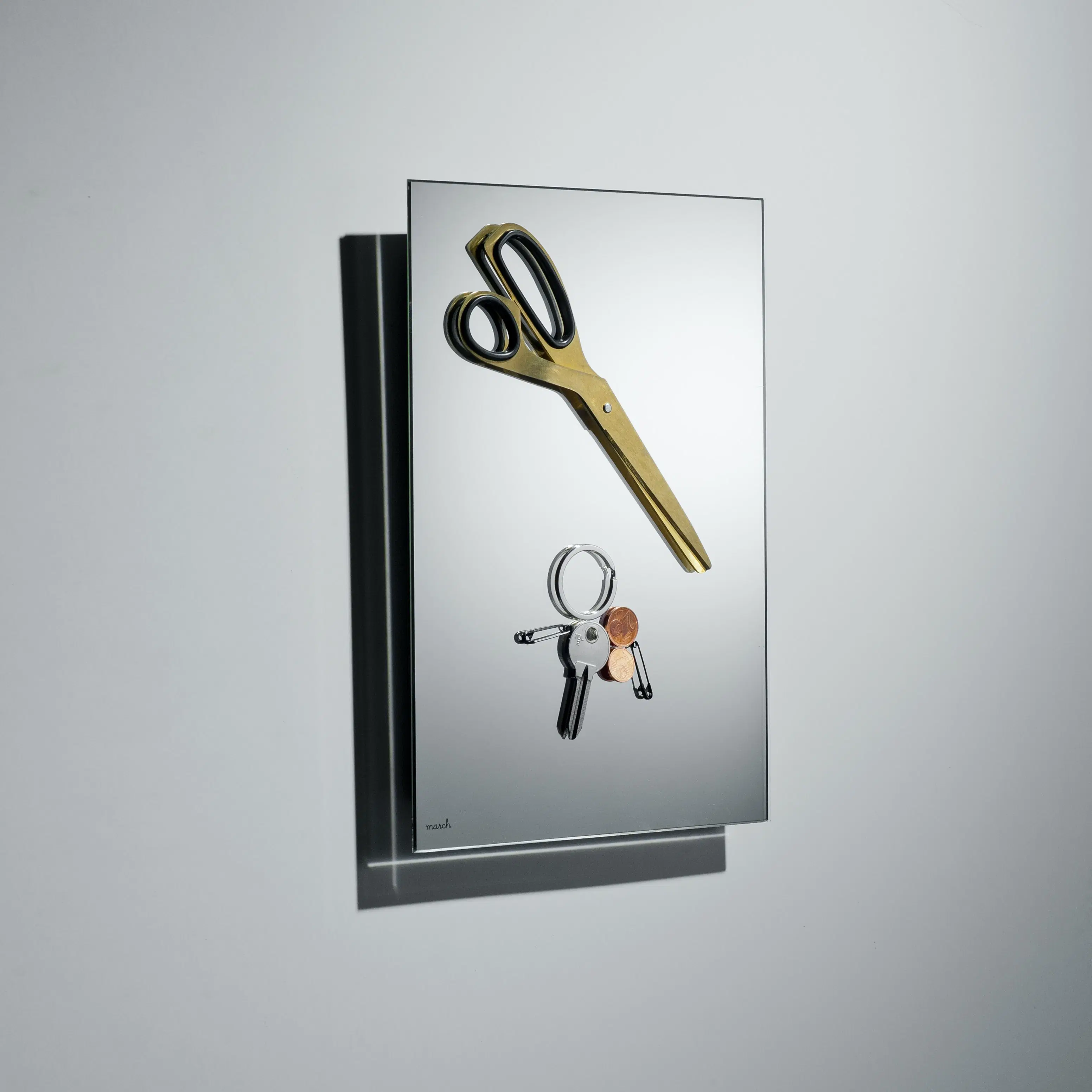 mirror magnetic key-holder