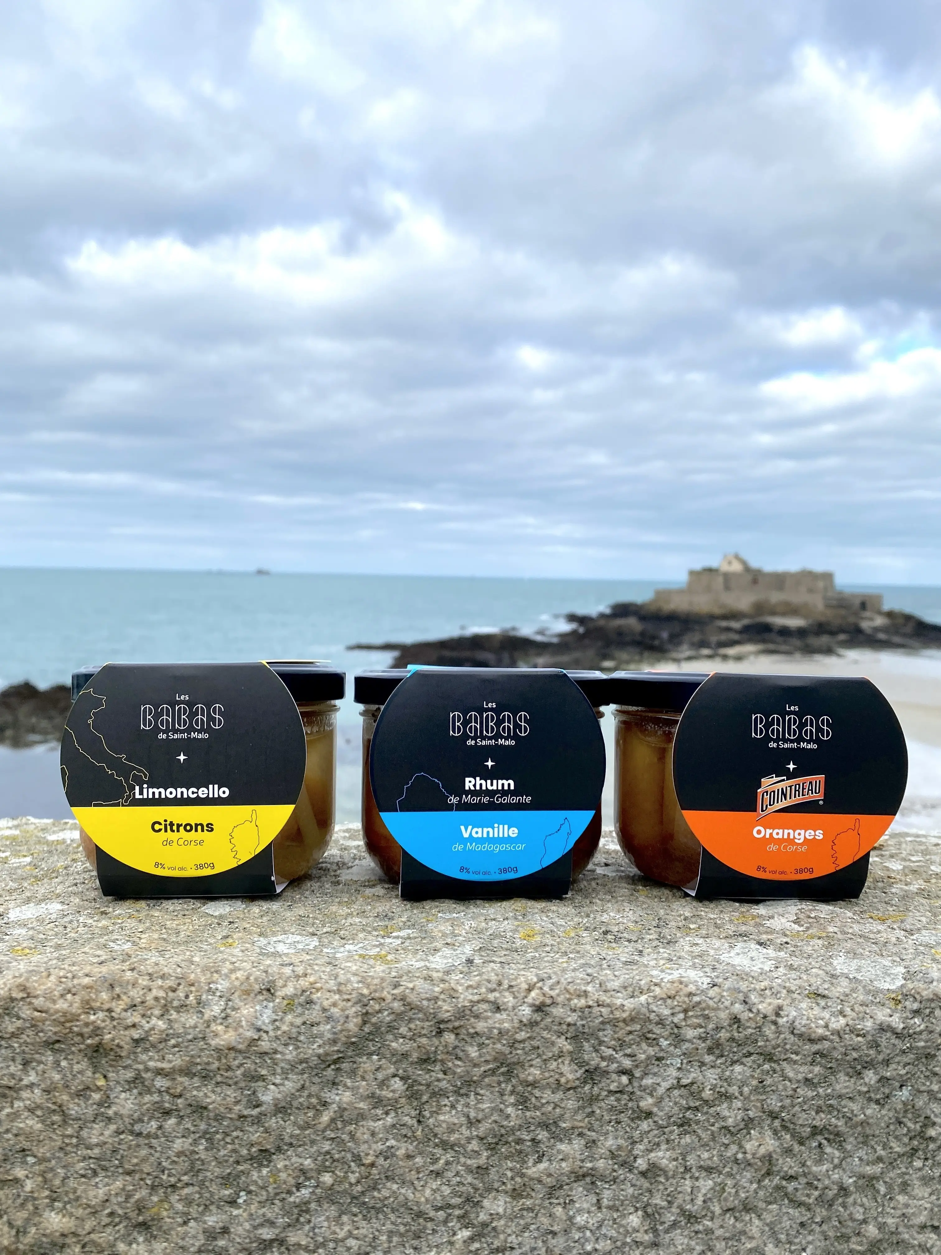Pack Instalación: 12 Tarros Babas con Ron de Marie-Galante y Vainilla de Madagascar, 380g, 6 Tarros Babas con Limoncello y Limones de Córcega 380g, 6 Tarros Babas con Cointreau y Naranjas de Córcega, 380g