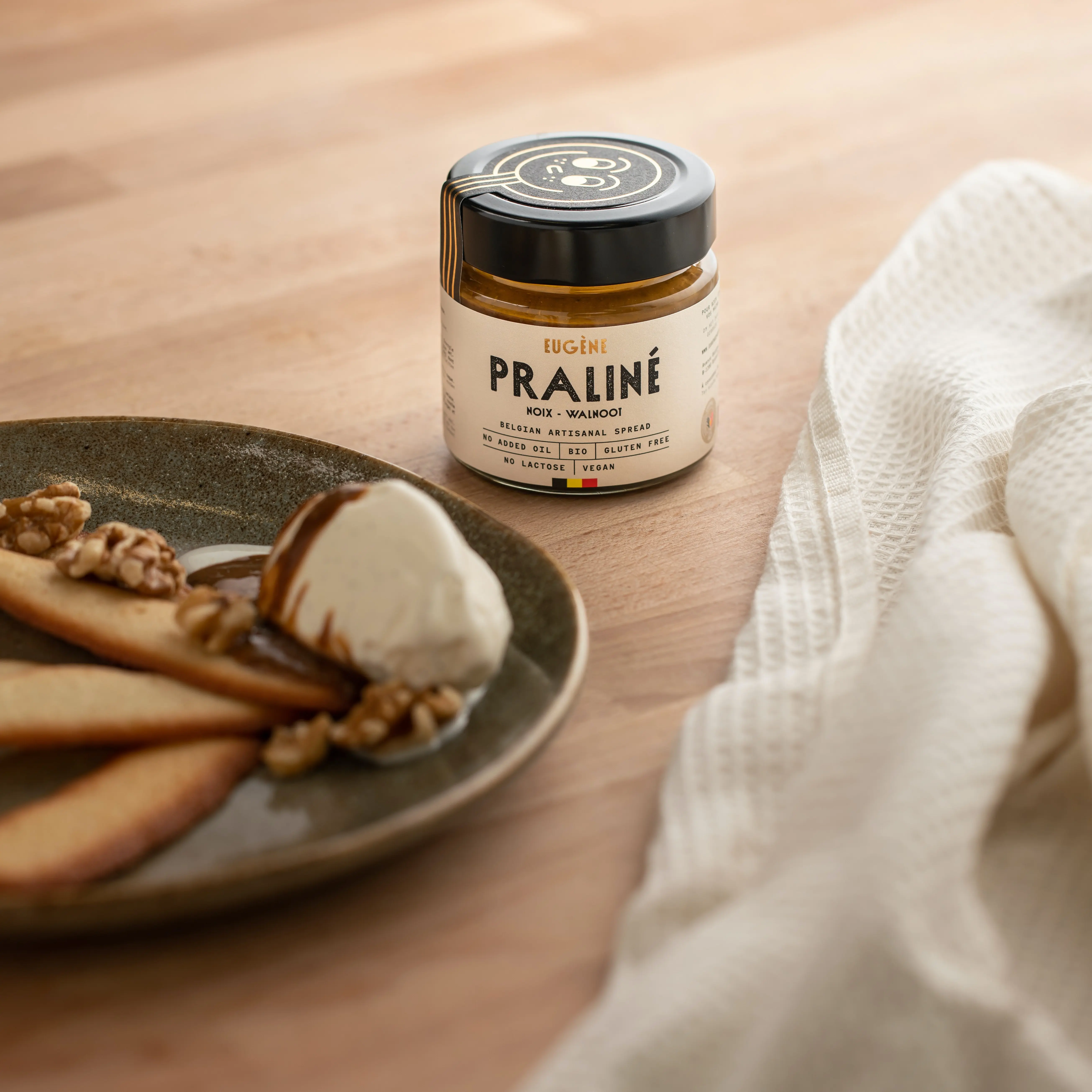 Walnut Praline 120gr