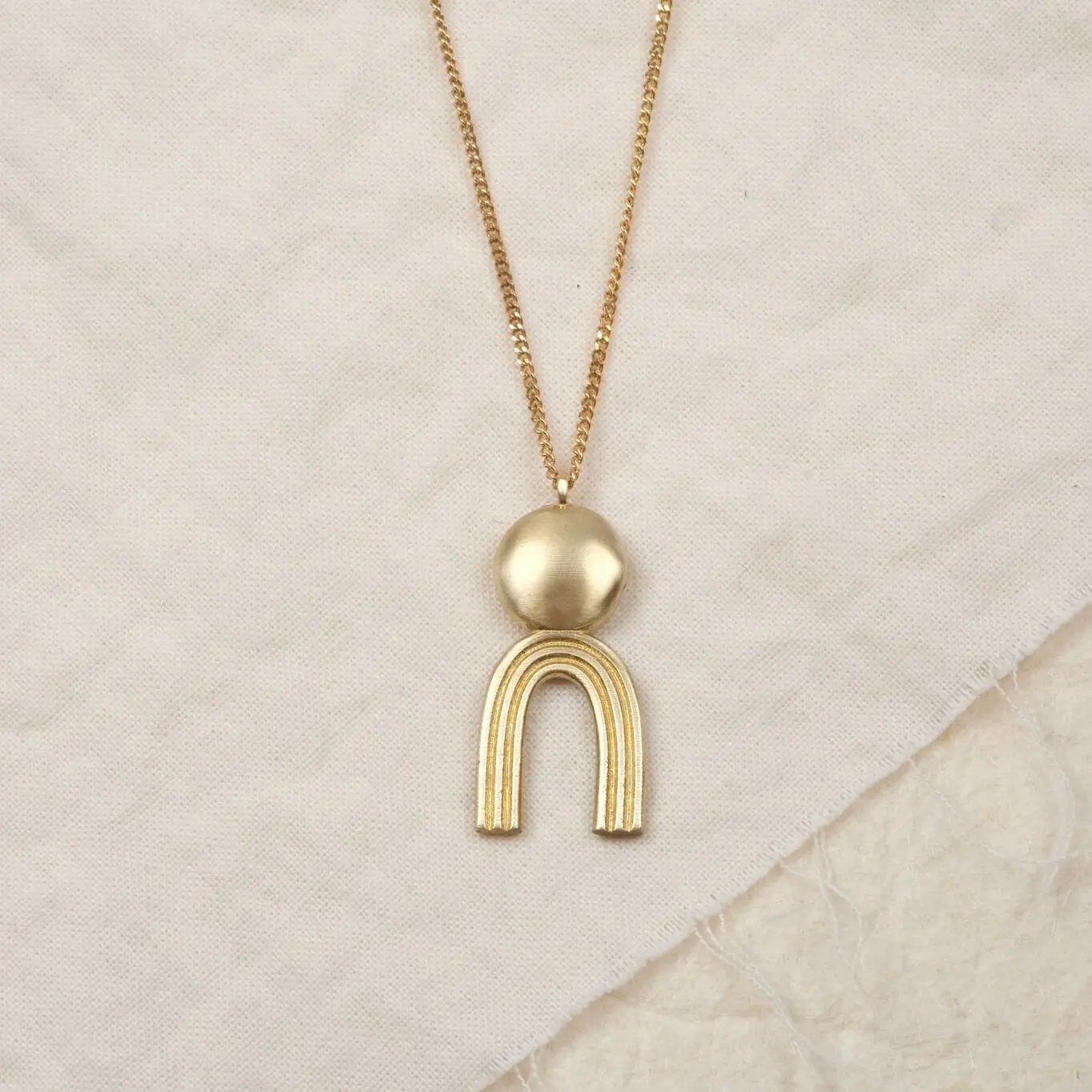 Goldene Halskette aus Messing für Damen - Nachhaltig - SOMA
