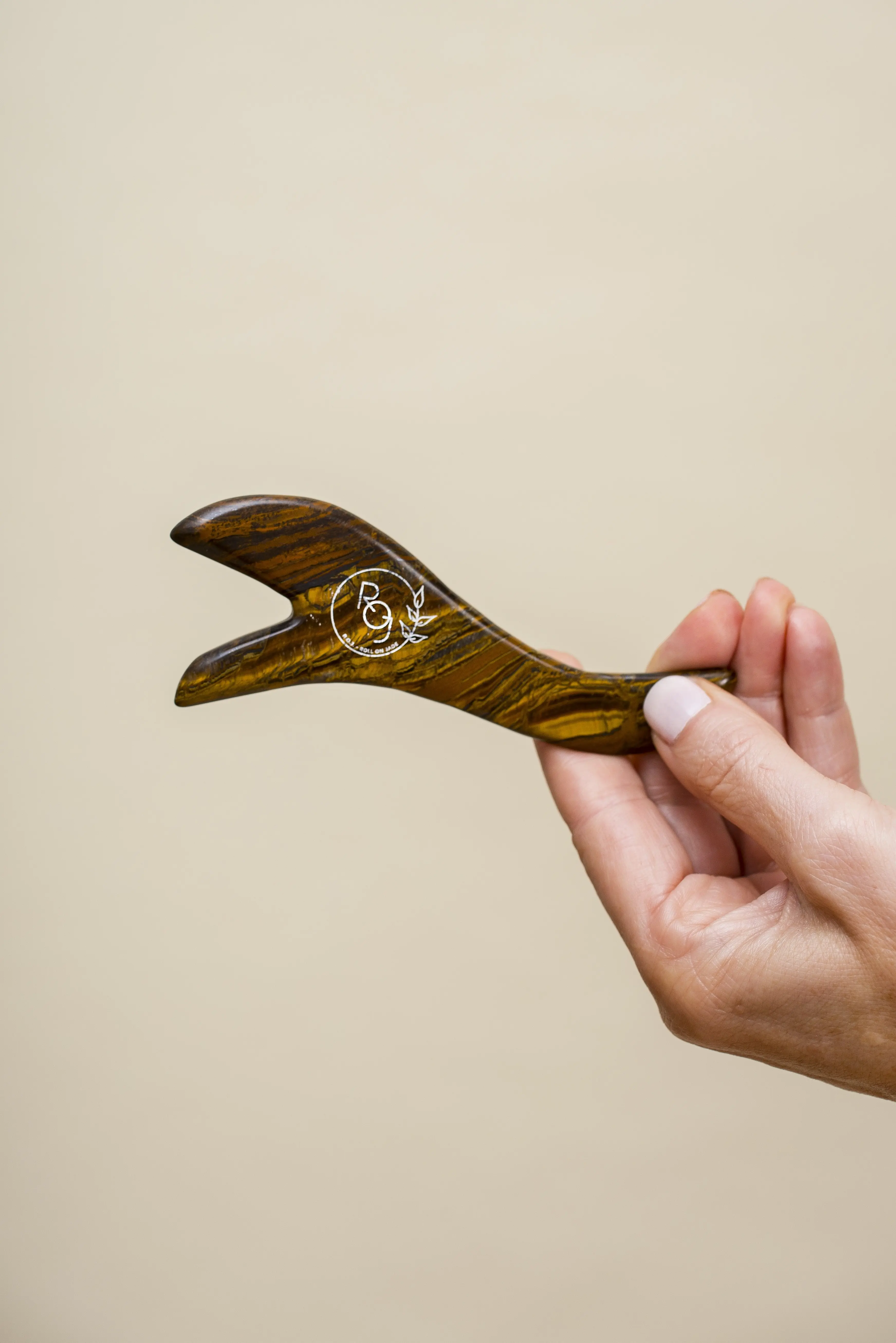 Gua Sha Signature Lift (Tiger Eye)
