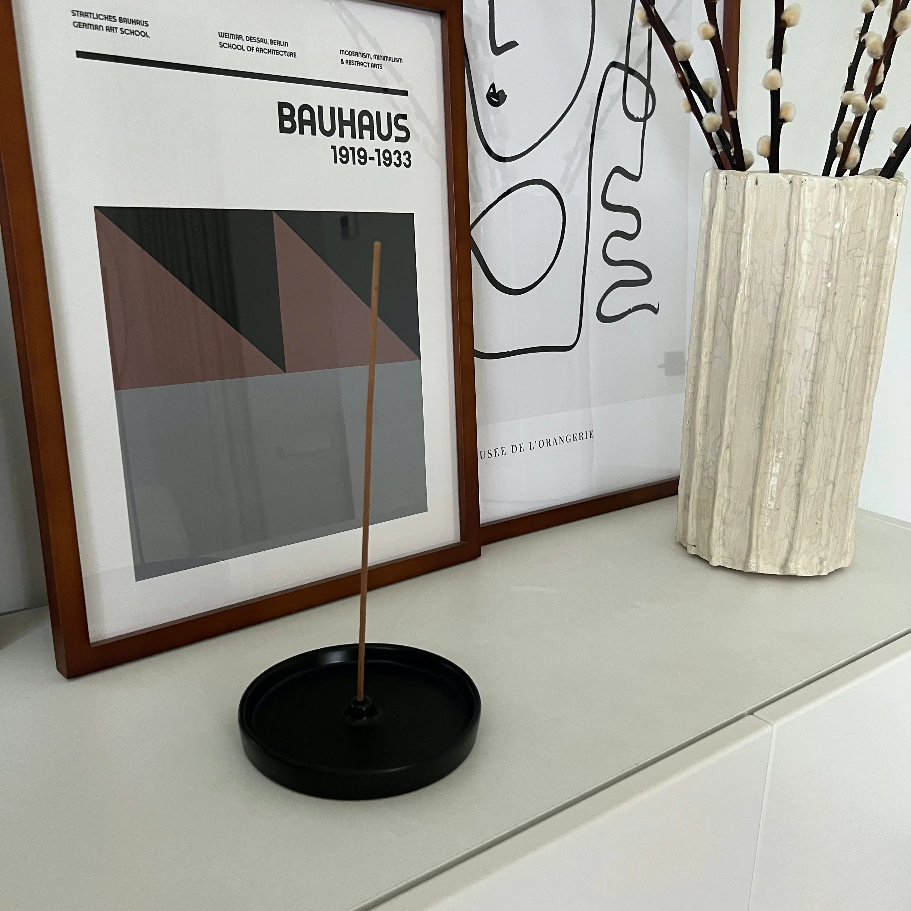 Incense holder - ceramic - black - round - Ø13 cm