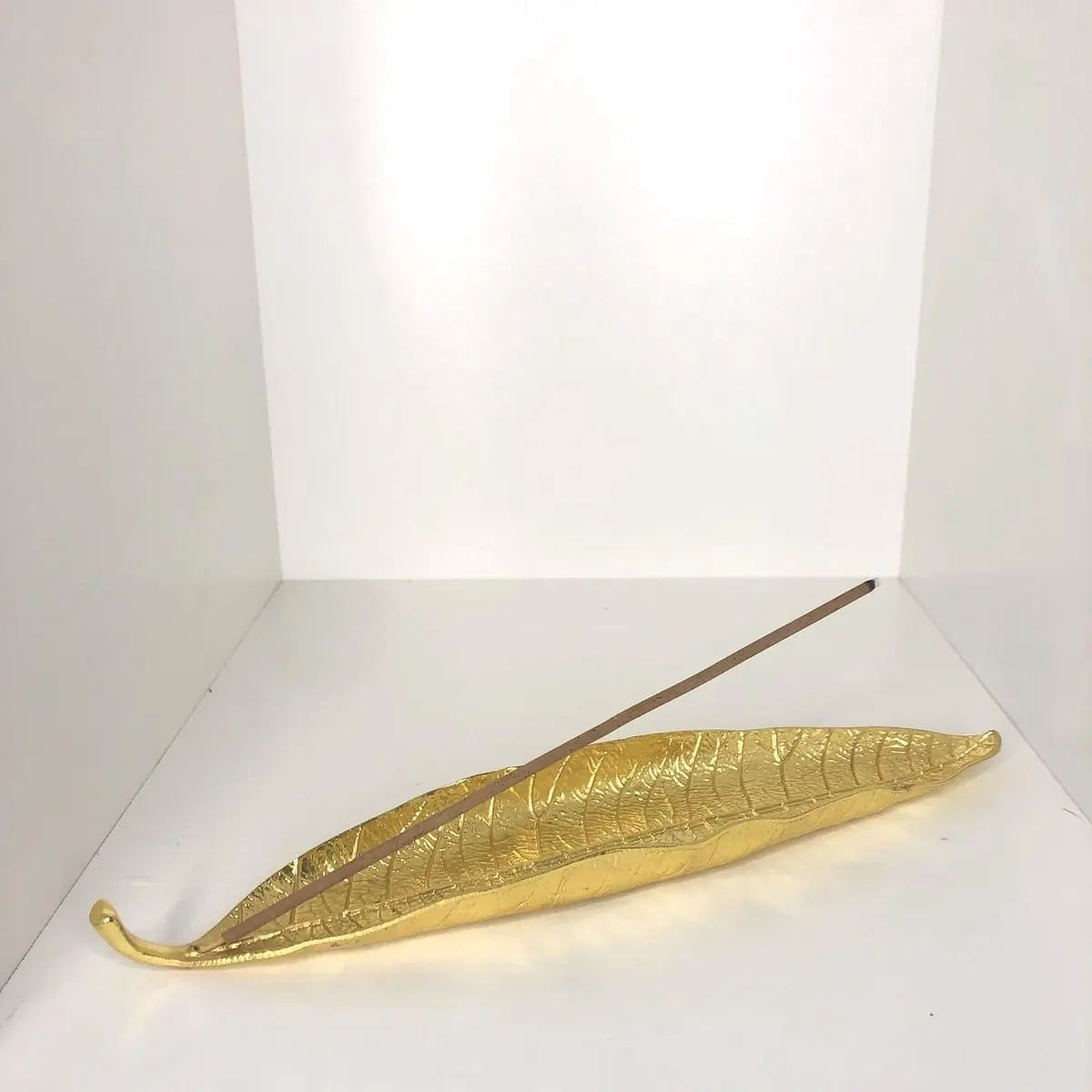 Incense holder - gold-coloured - leaf-shaped - 25 x 5 cm