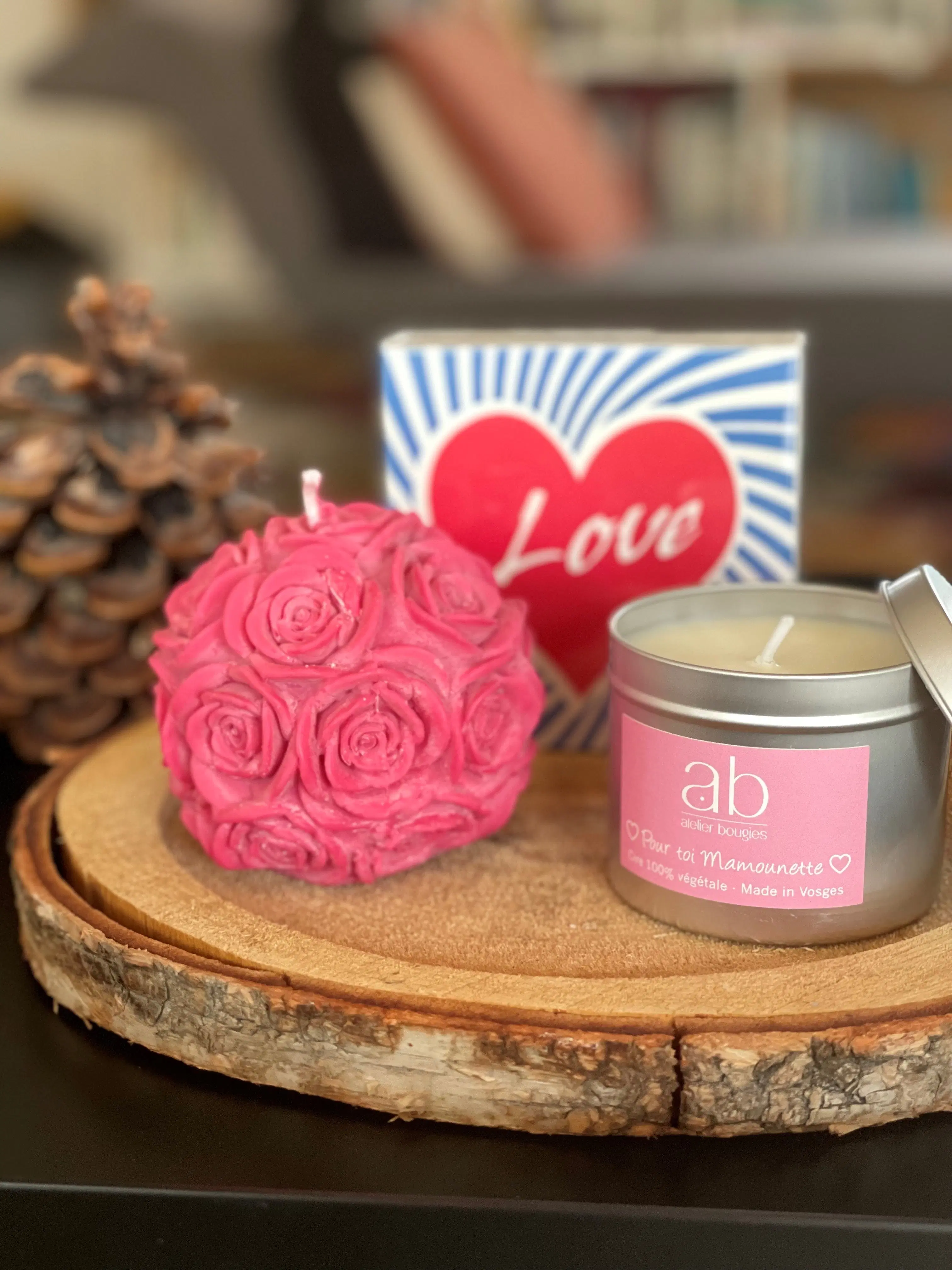 Special scented and decorative candle box for Mother's Day