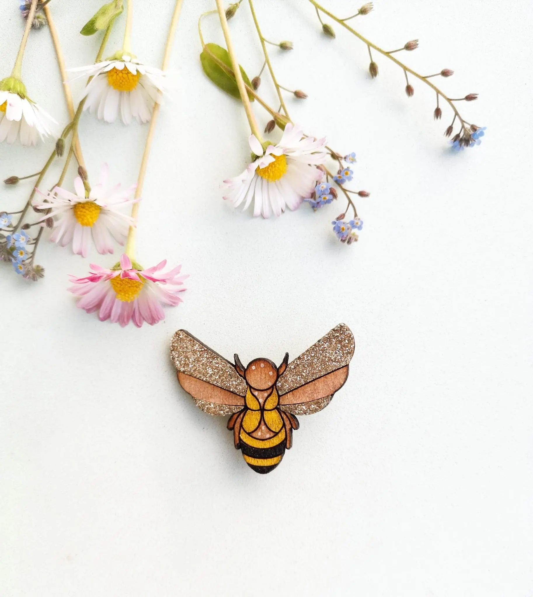 Bee brooch