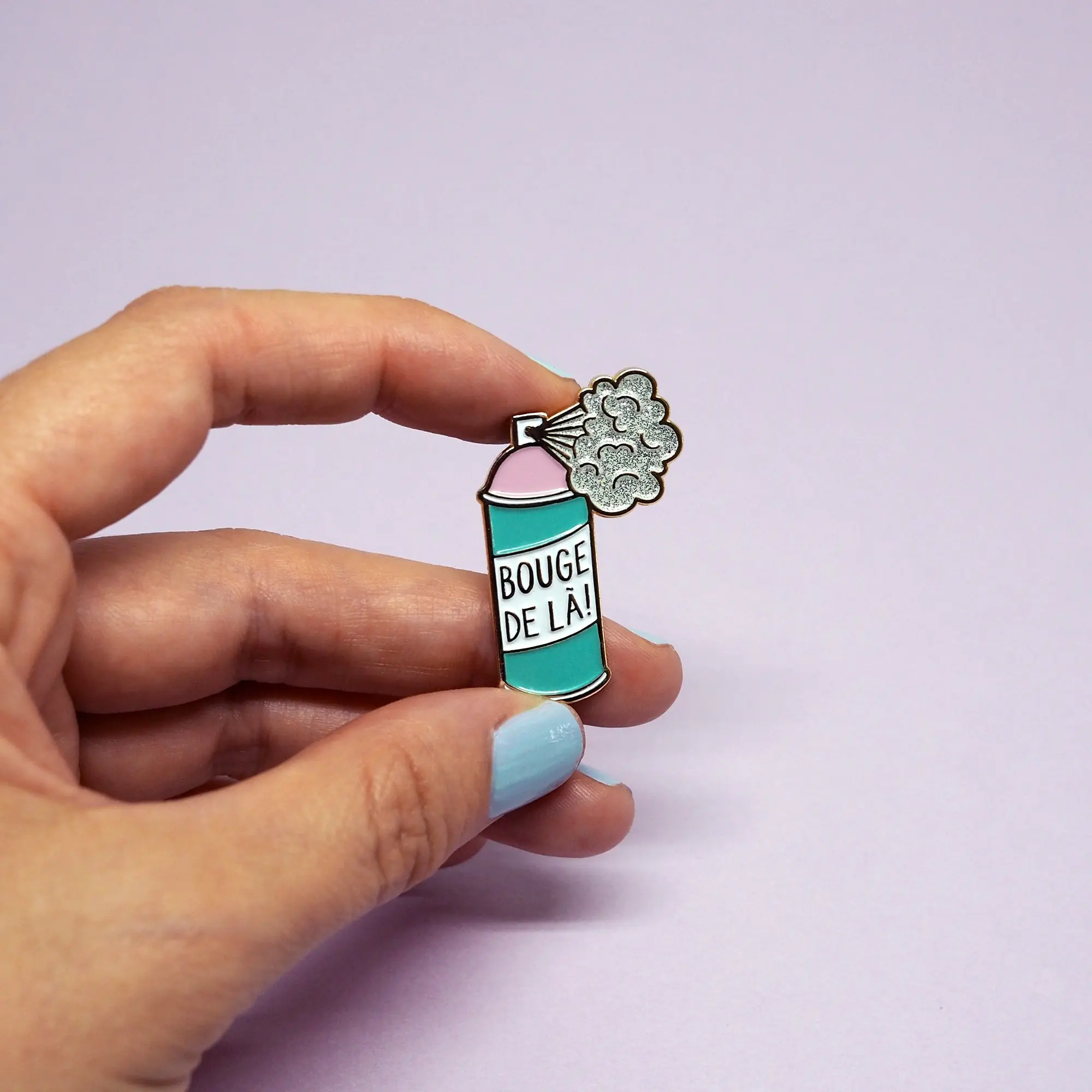 Enamelled pin "Move from there" MC Solaar