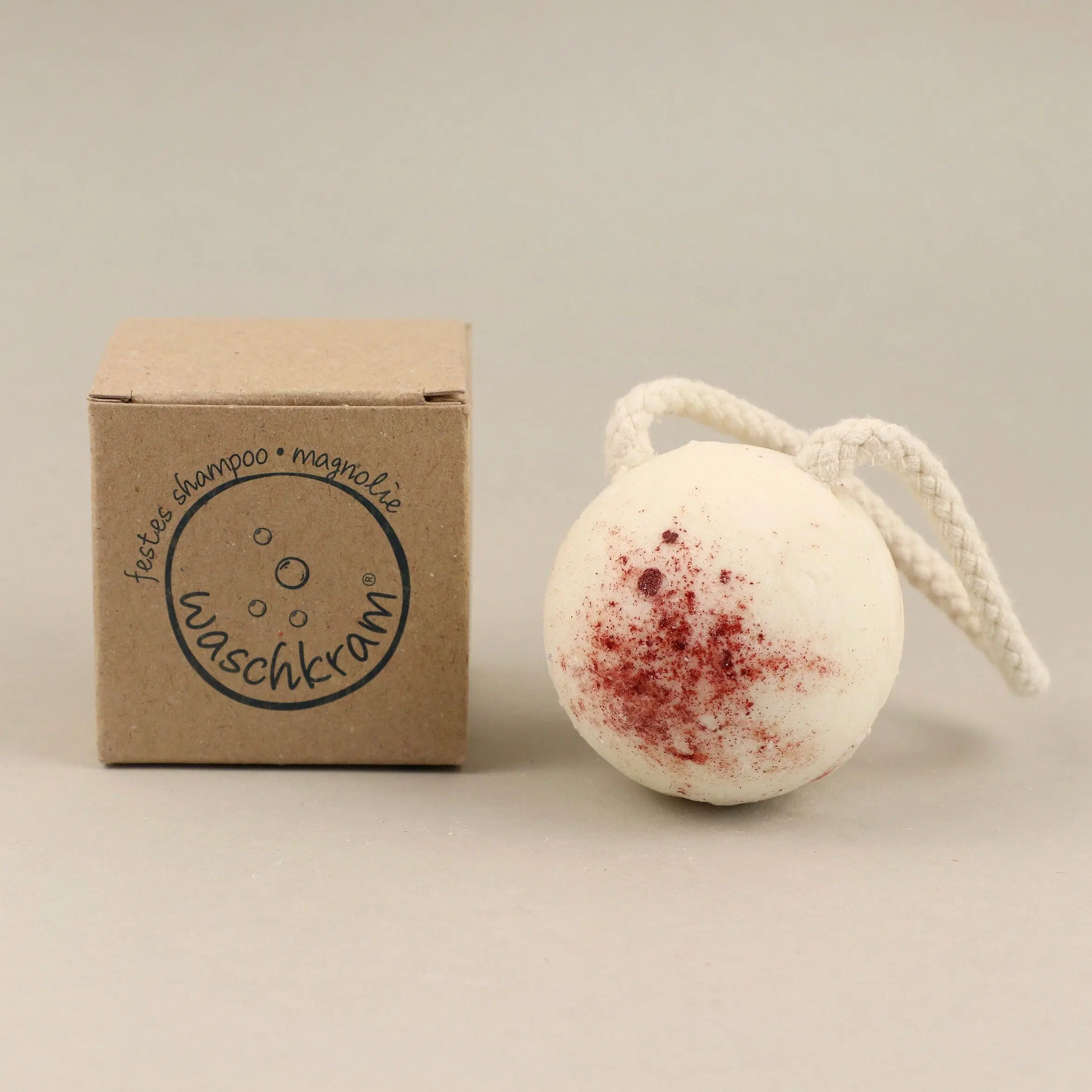 solid shampoo • magnolia (75g)