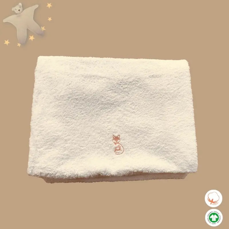 Neu – GOTS-Badetuch aus 100 % BIO-Baumwolle mit LOGO (WEISS)