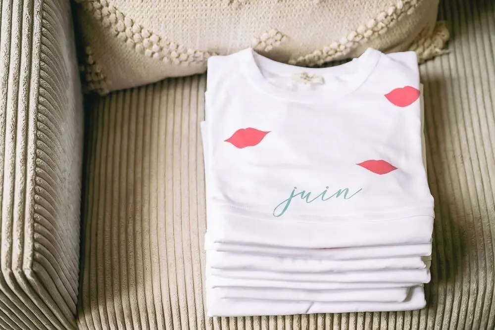 The non-breastfeeding t-shirt - June