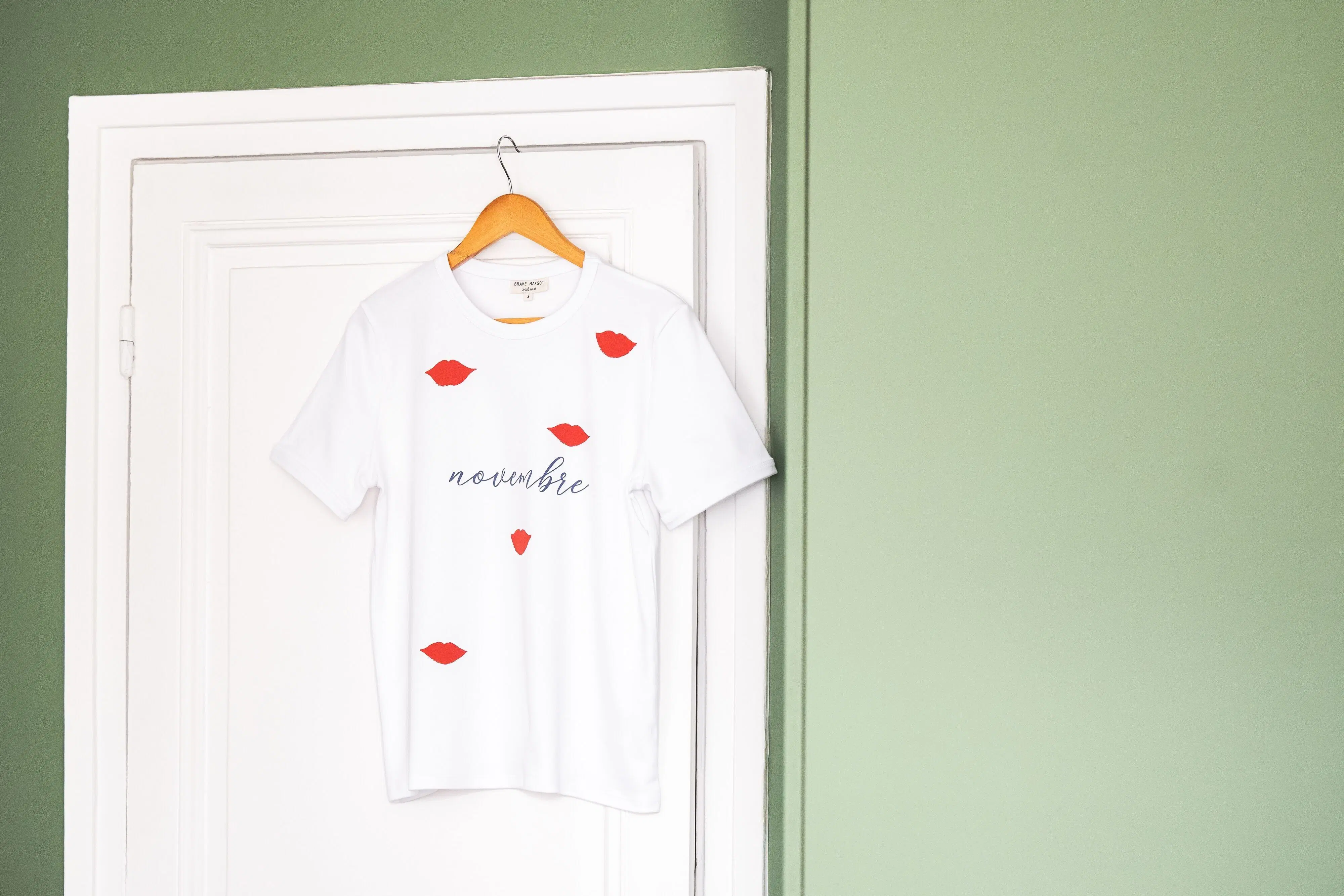 The non-breastfeeding T-shirt - November