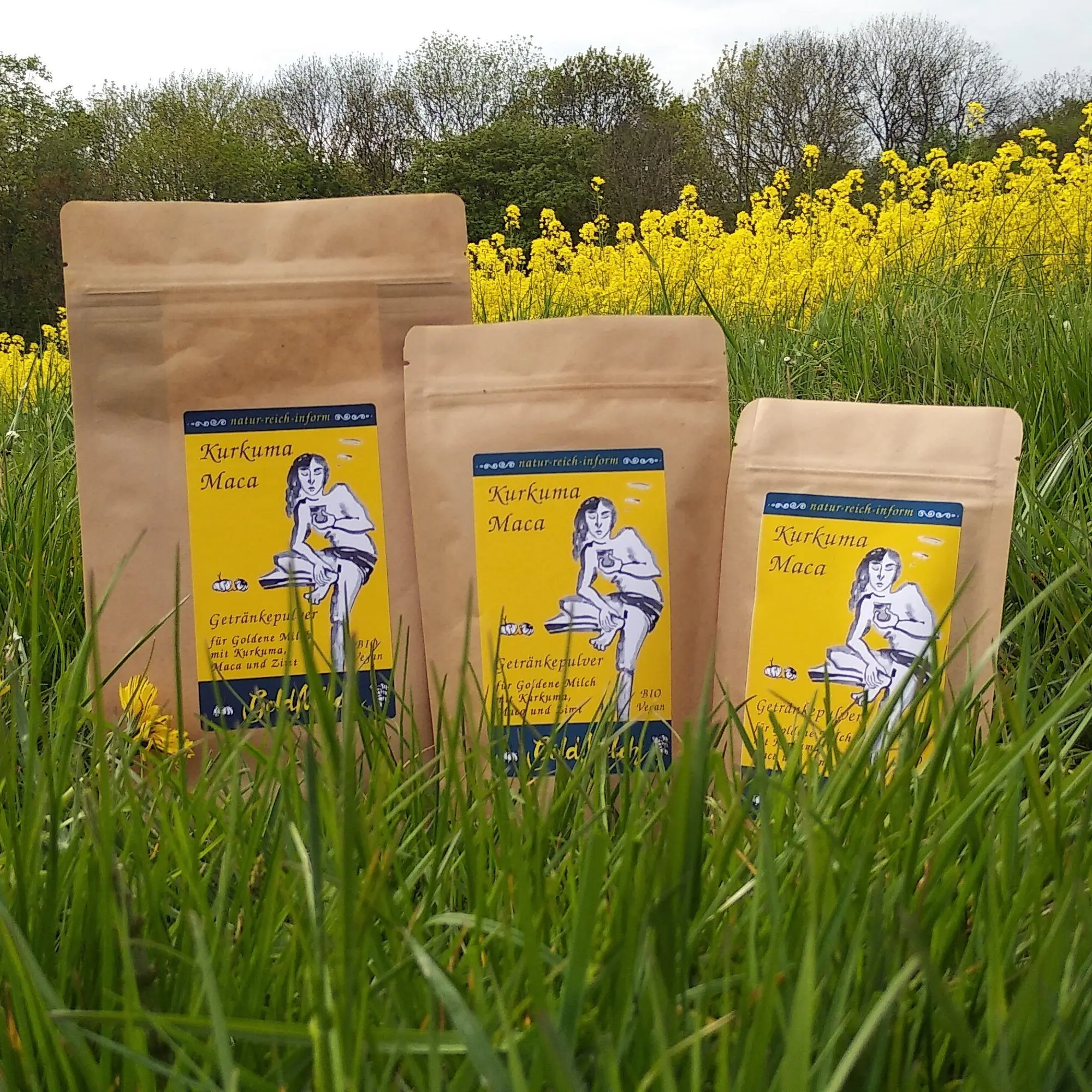 Kurkuma-Maca - würziges Getränkepulver mit Kurkuma, Maca und Kokosblütenzucker für Goldene Milch, BIO & vegan