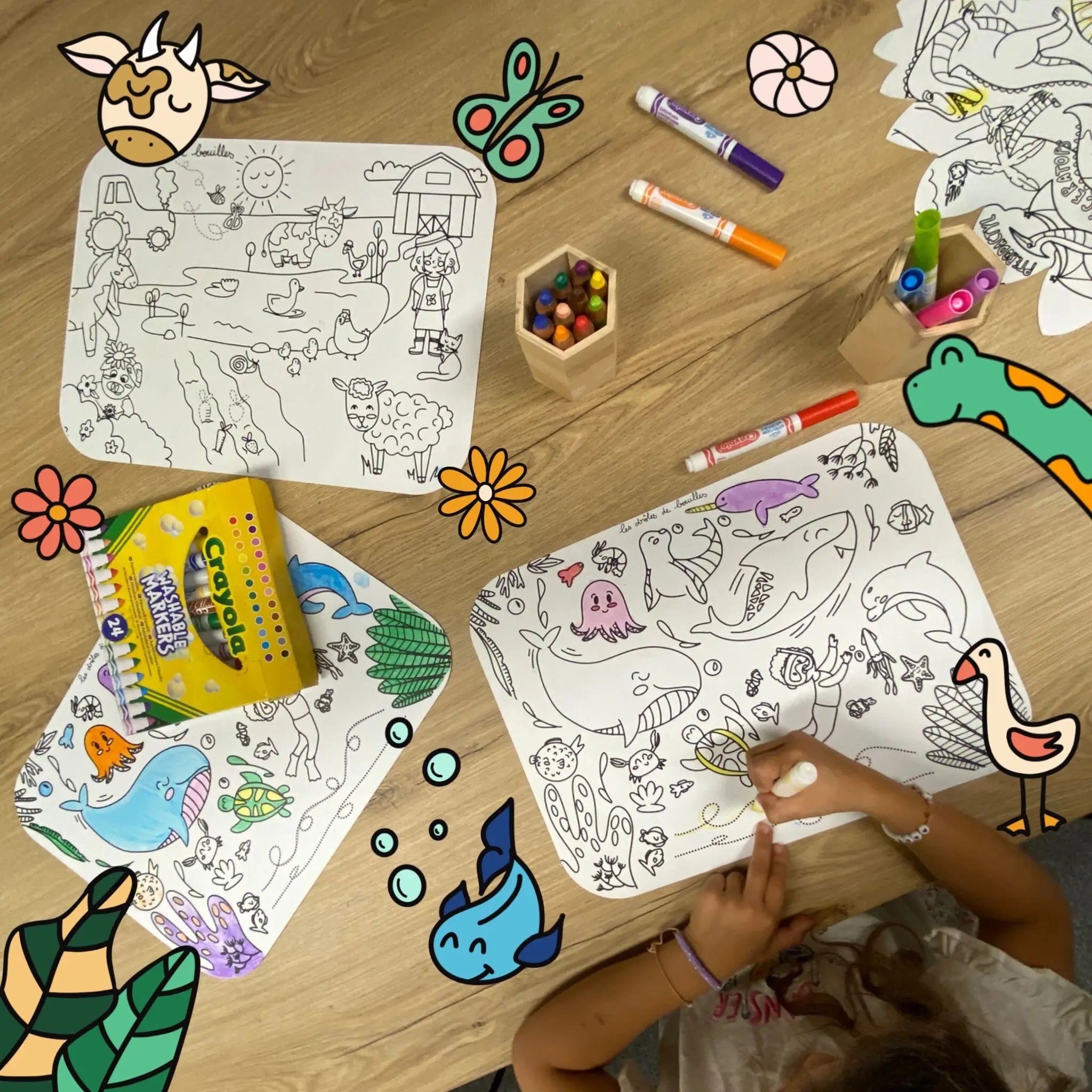 30 infinitely colorable placemats for children + its display