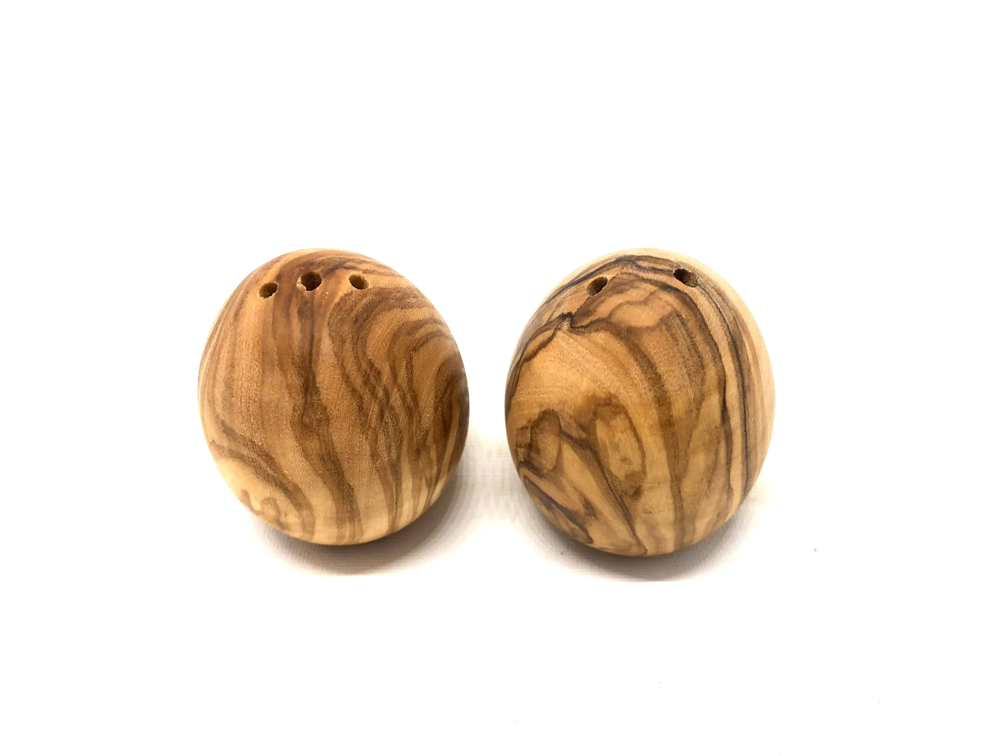 Set of 2 egg-shaped salt and pepper shakers made of olive wood
