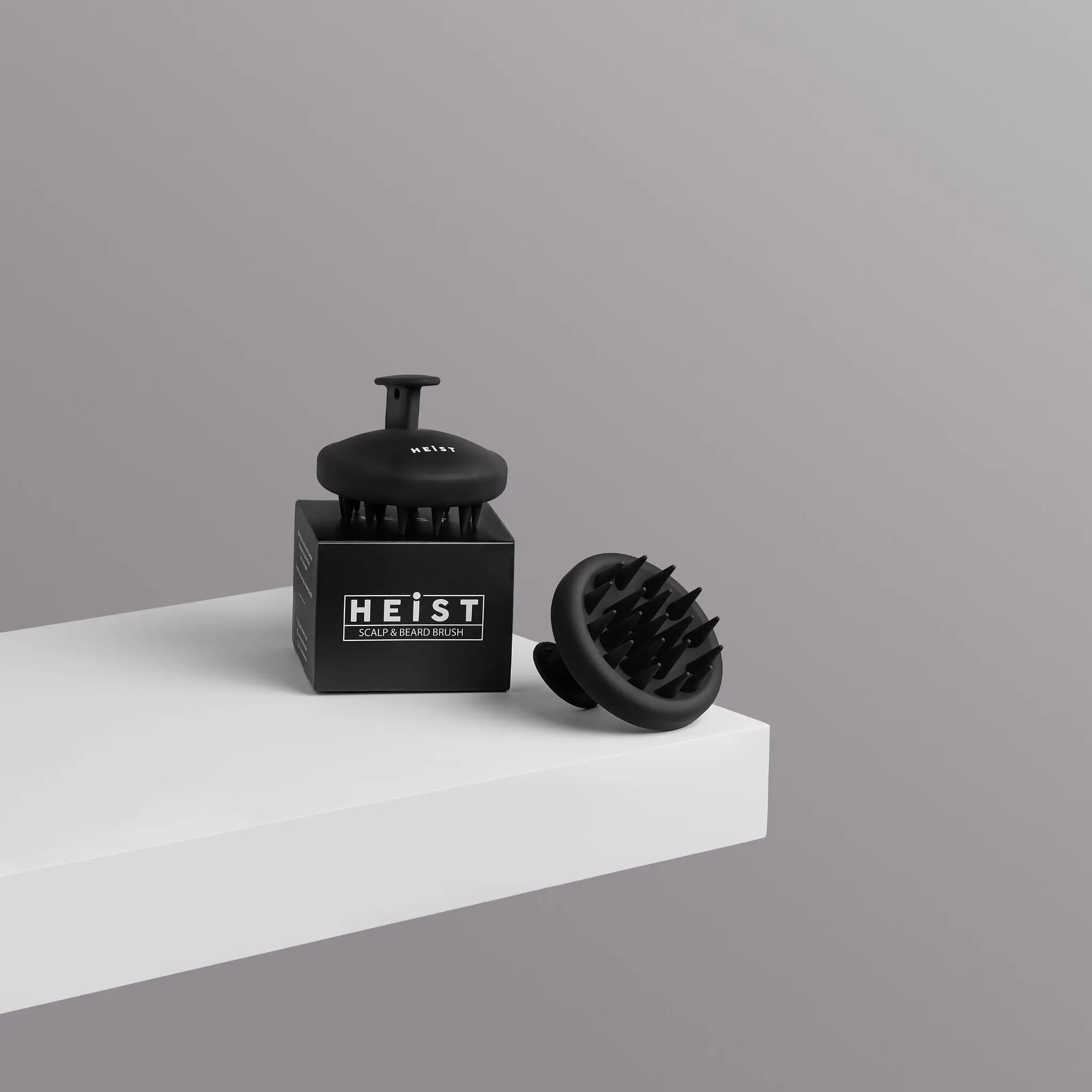 Spazzola per cuoio capelluto e barba di Heist Labs