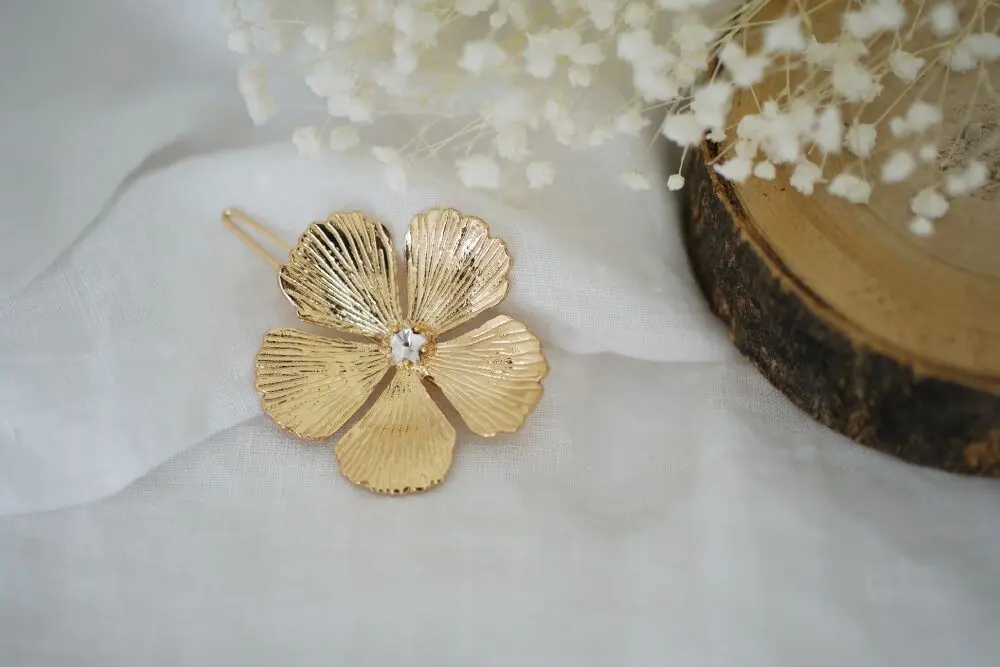 Haarspange mit goldenen Blumen von Sohanne