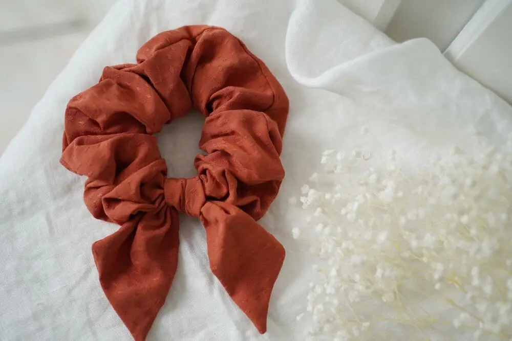 Nova Brick Bow Scrunchie