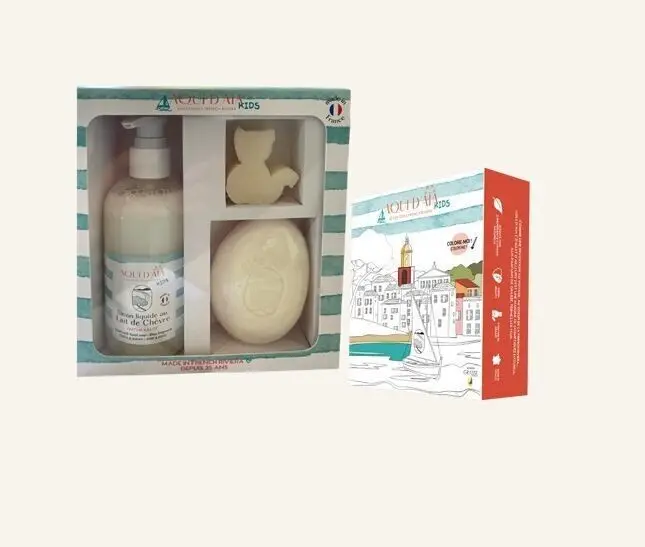 Caja de regalo navideña con jabones infantiles con manteca de karité y leche de cabra.