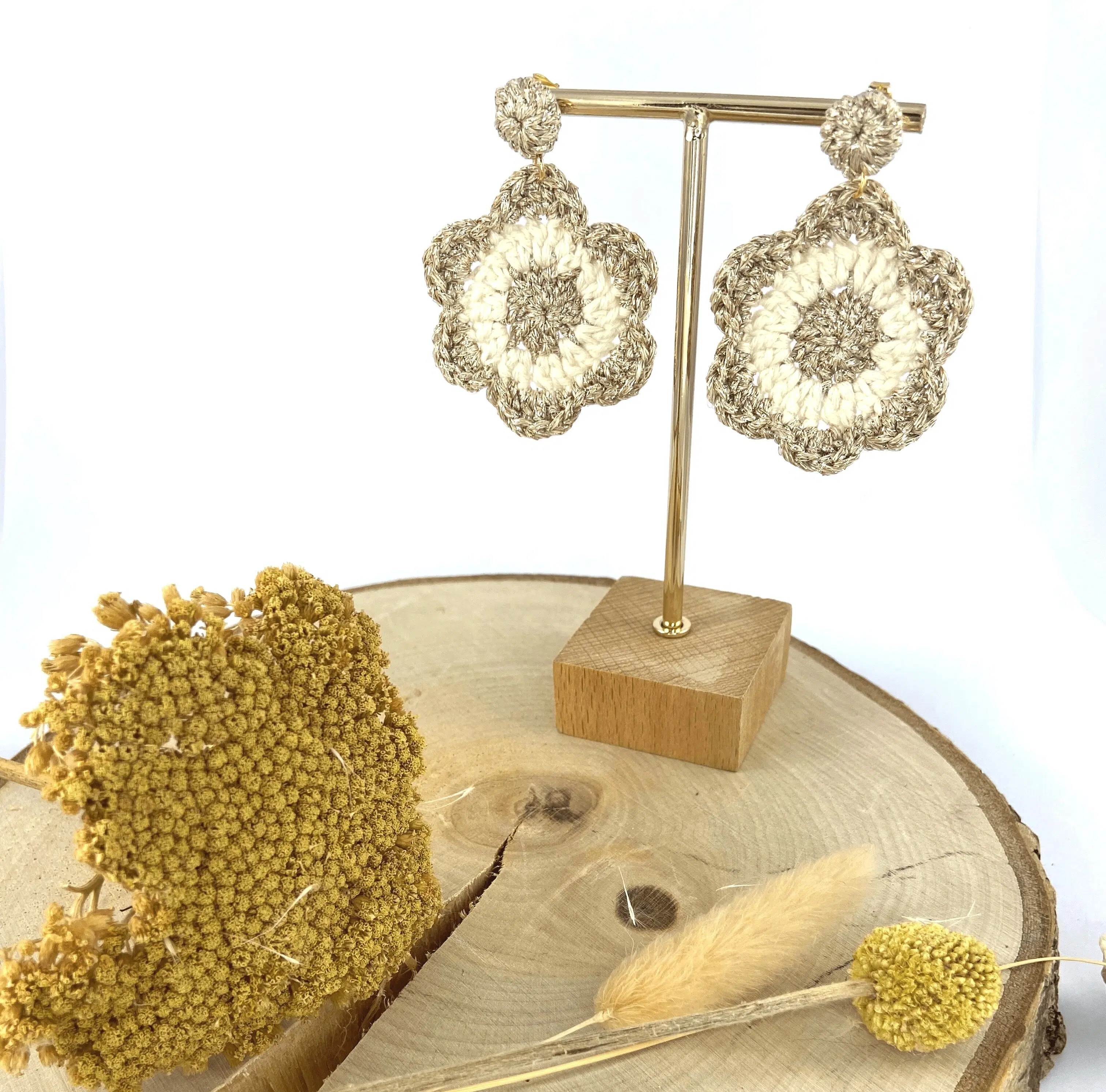 Crochet FlowerPower Earrings