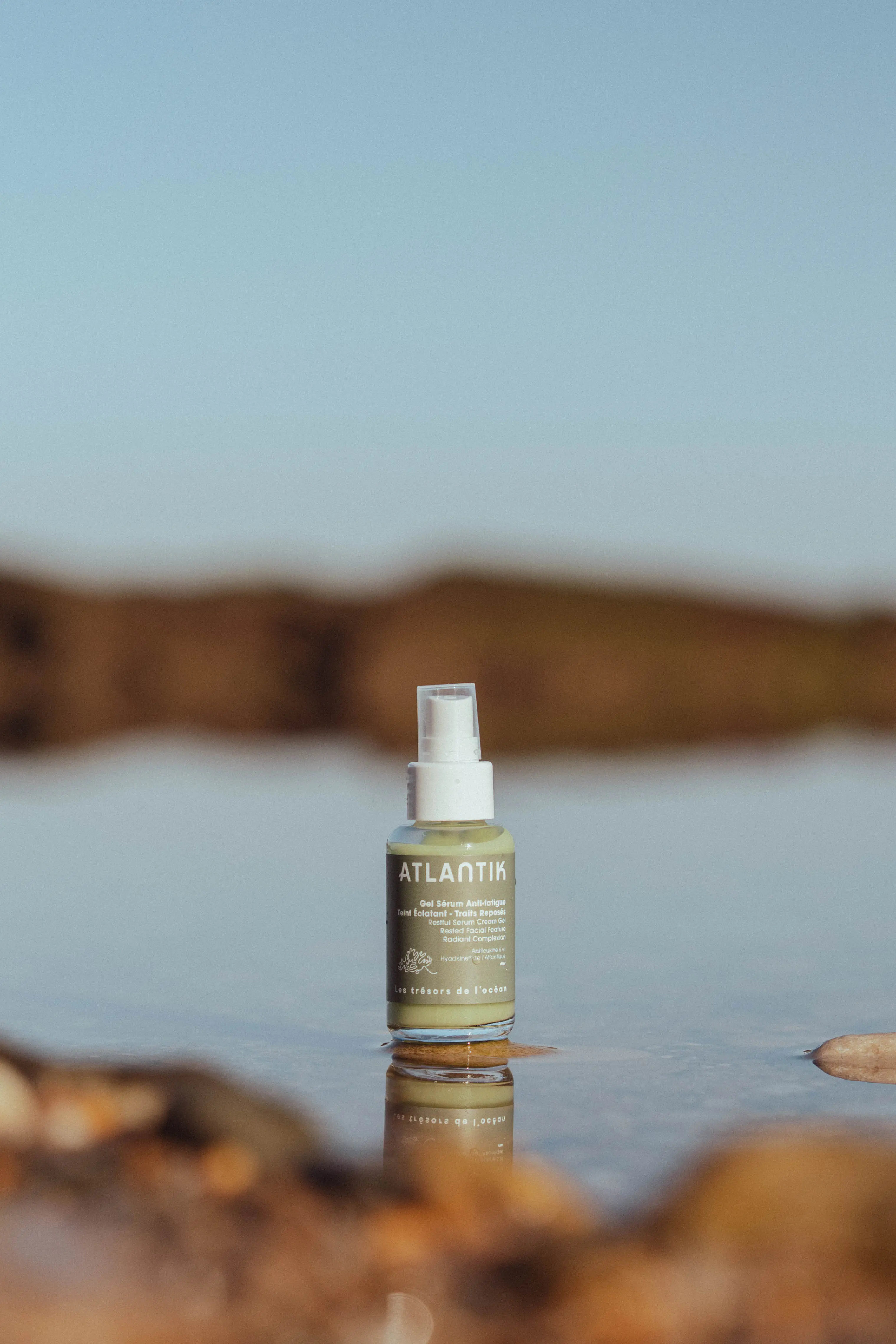 Anti-fatigue Gel Serum for a radiant complexion and rested features, certified organic, with Hyadisine marine extract and golden algae